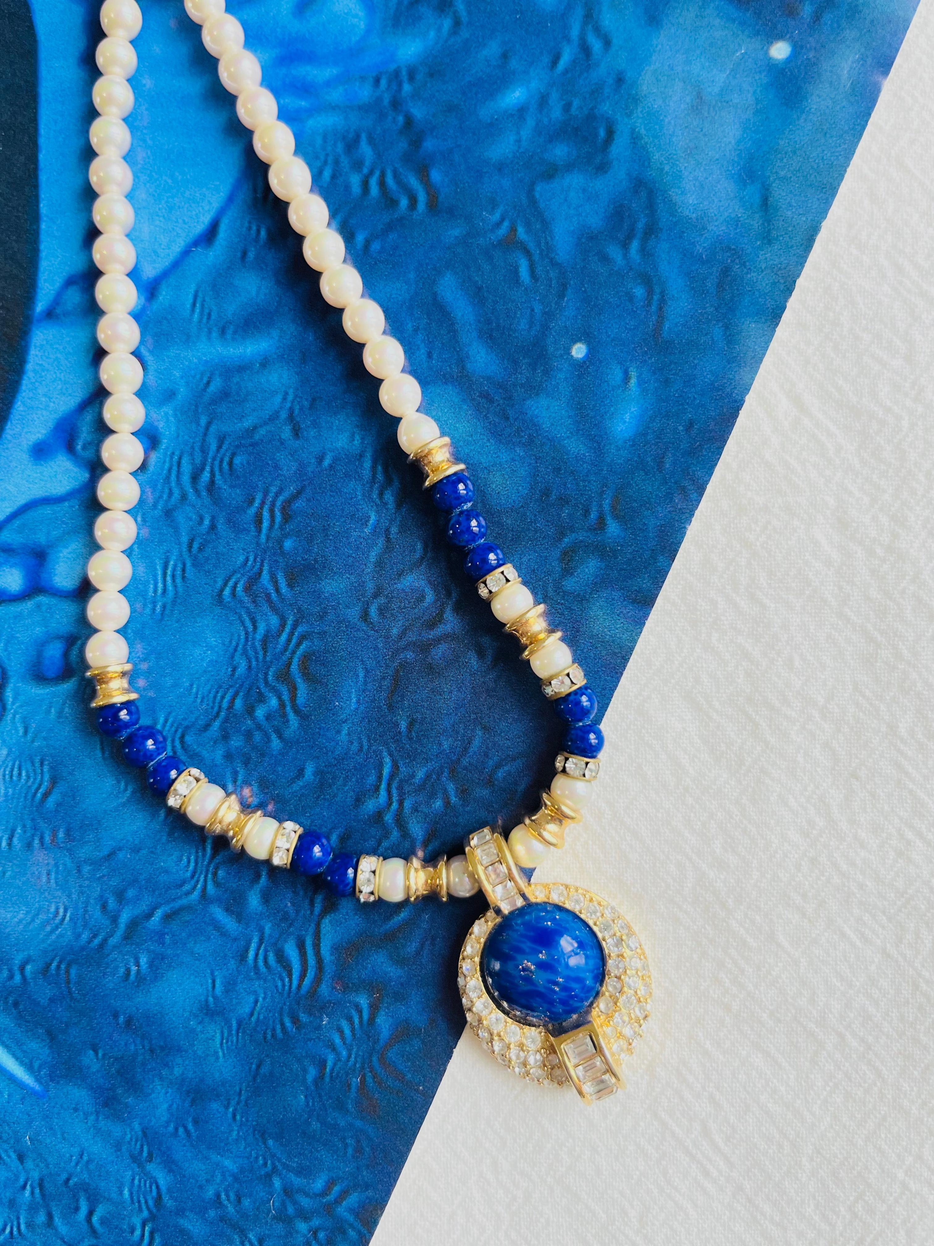 Christian Dior Vintage anni '80 Perle Bianche Lapis Navy Cristalli Cabochon Collana in vendita 1