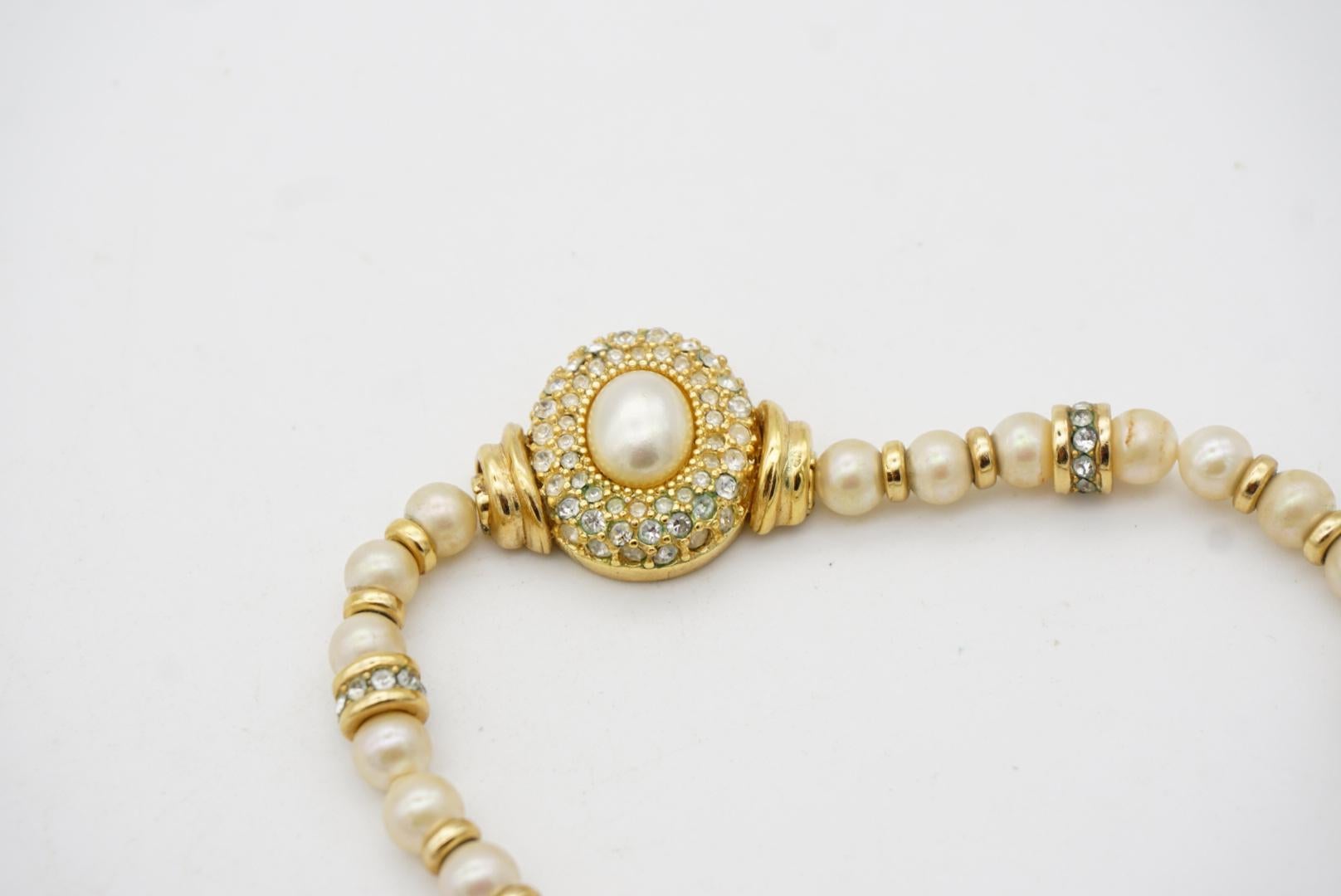 Christian Dior, collier pendentif vintage des années 1980, blanc, rond, perles ovales et cristaux en vente 8