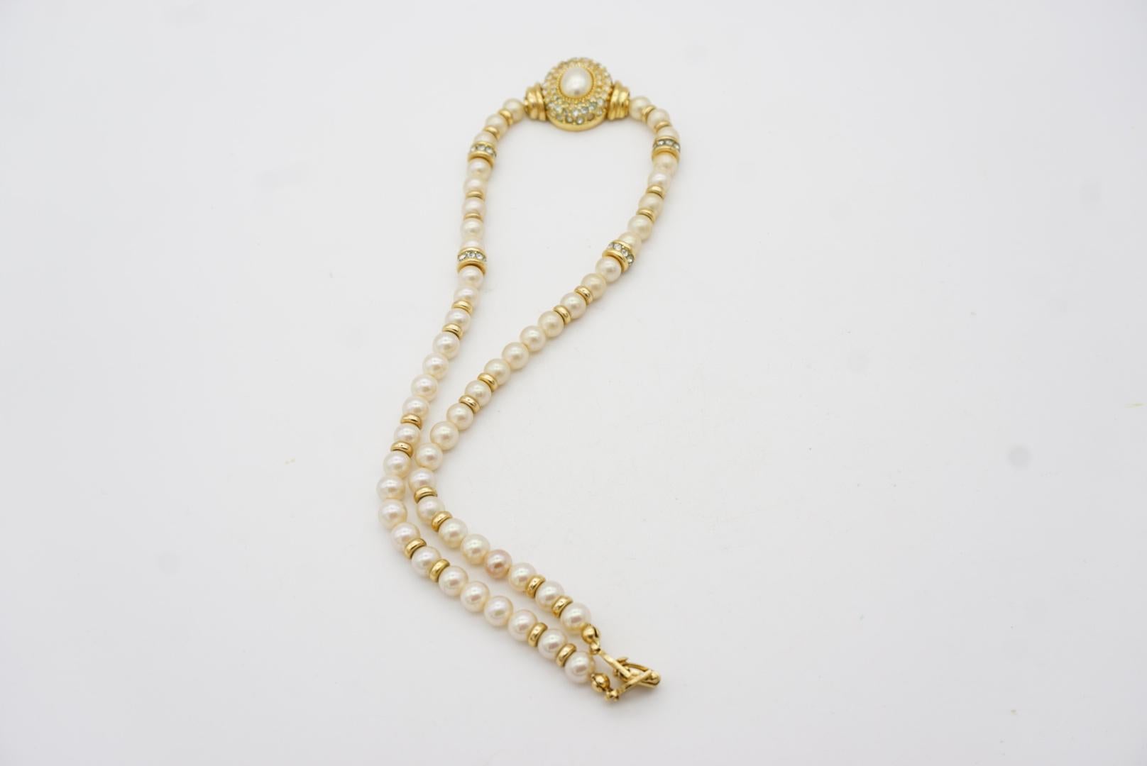 Christian Dior Vintage 1980s White Round Oval Pearl Crystals Pendant Necklace For Sale 9
