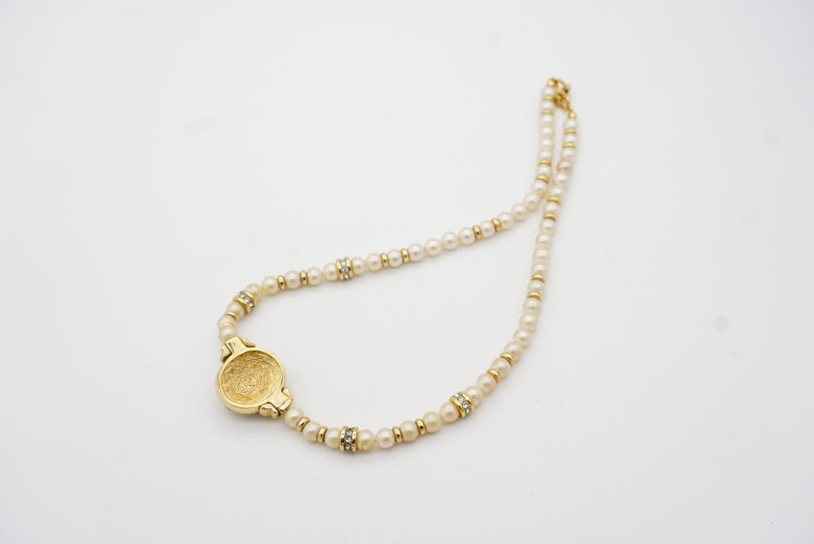 Christian Dior, collier pendentif vintage des années 1980, blanc, rond, perles ovales et cristaux en vente 10