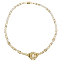 Christian Dior Vintage 1980er Jahre Weiße runde ovale Perlen-Kristallen-Anhänger-Halskette