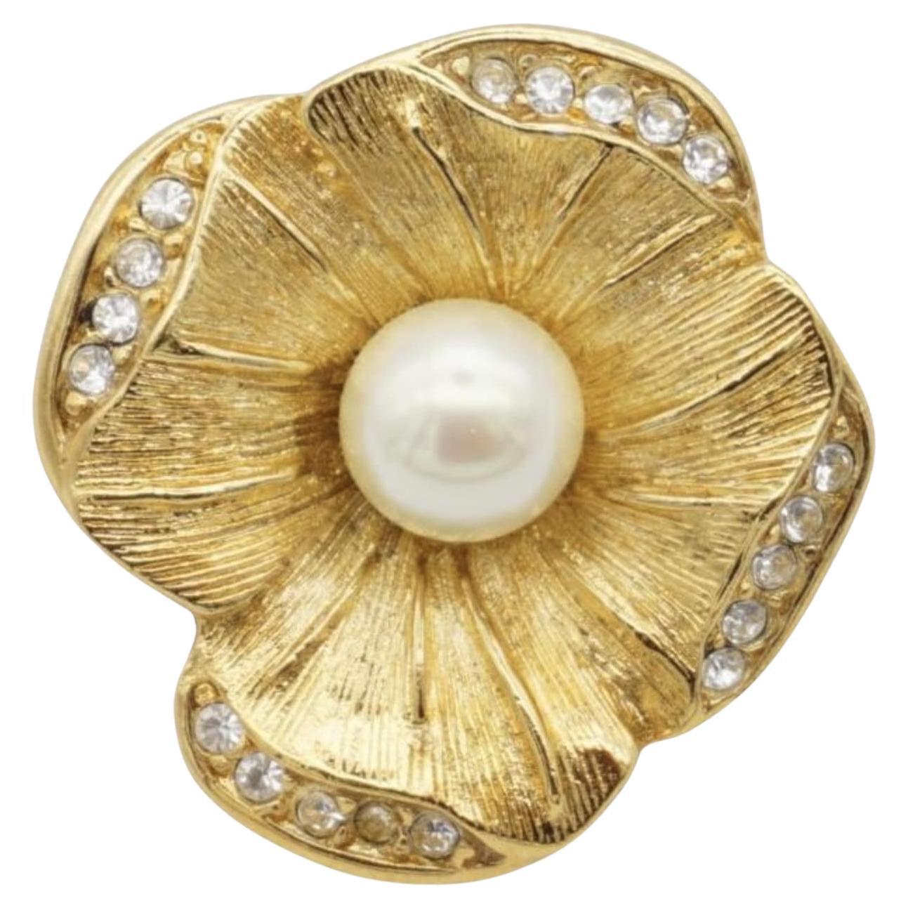 Christian Dior Vintage 1980s White Round Pearl Crystals Flower Brooch Pin Gold