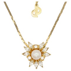 Christian Dior Vintage 1980s White Round Pearl Flower Sunburst Crystal Necklace