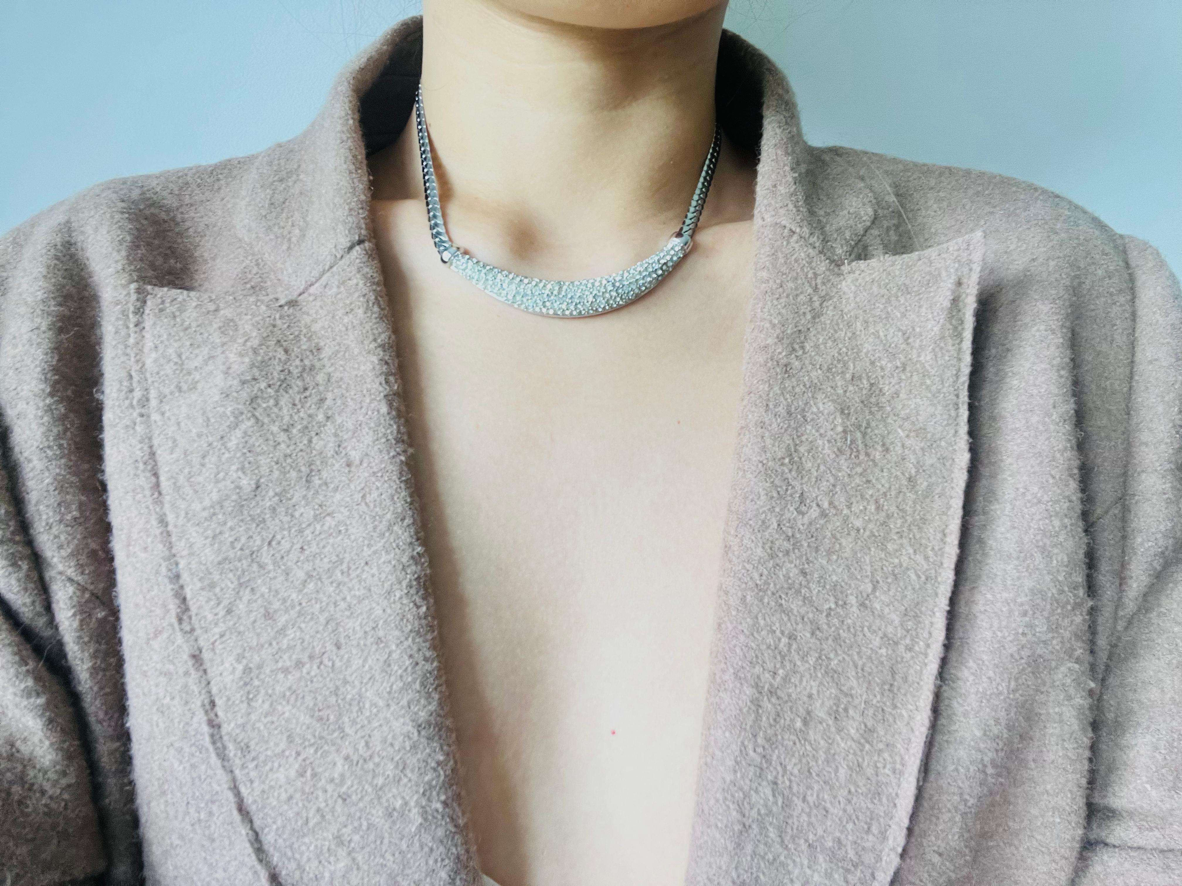 Christian Dior Vintage 1980s Crystals Whole Crescent Pendant Silver Necklace in vendita 1