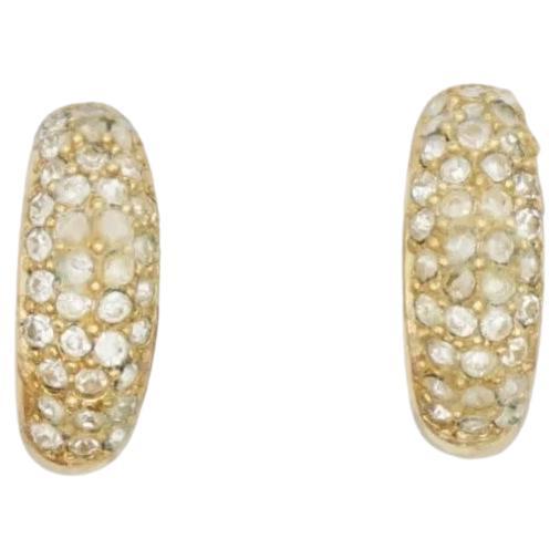 Christian Dior Vintage 1980s Whole Crystals Half Hoop Huggie Clip Earrings, Gold Plated

Signed at the back. 100% genuine. 

Good condition. Some blur or shine off of some stones, still very good to wear.

Size: 0.6*1.7 cm.

Weight: 2.5 g/each.

_ _