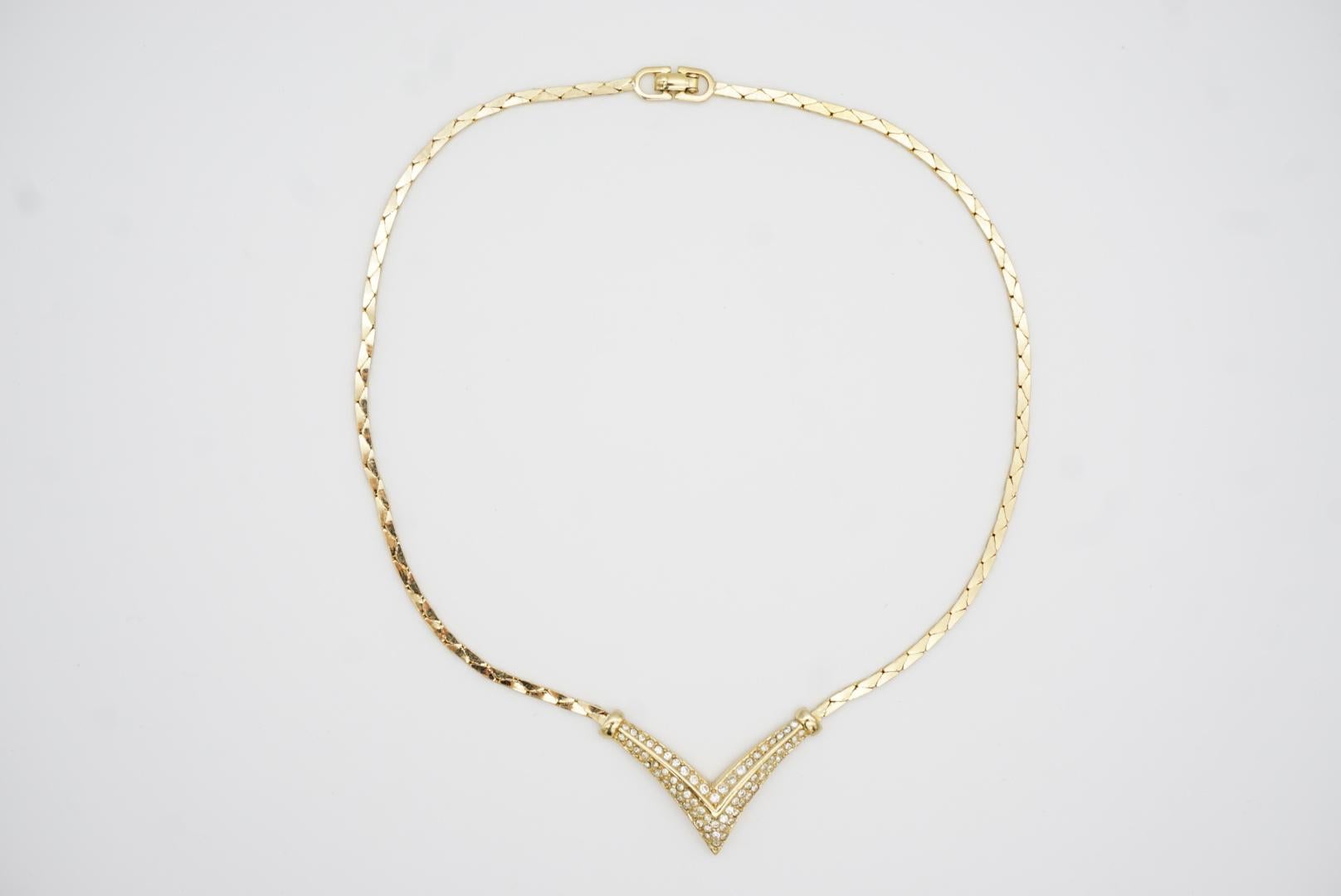 Christian Dior Vintage 1980s Whole Crystals Triangle Arrow Gold Pendant Necklace For Sale 5