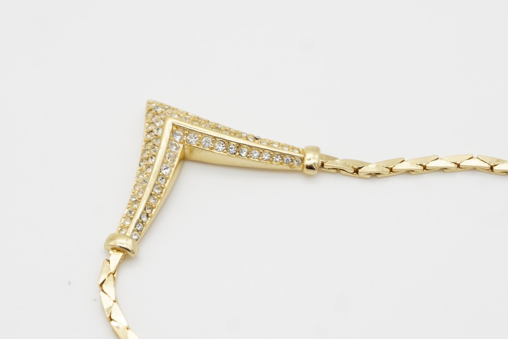 Christian Dior Vintage 1980s Whole Crystals Triangle Arrow Gold Pendant Necklace For Sale 6