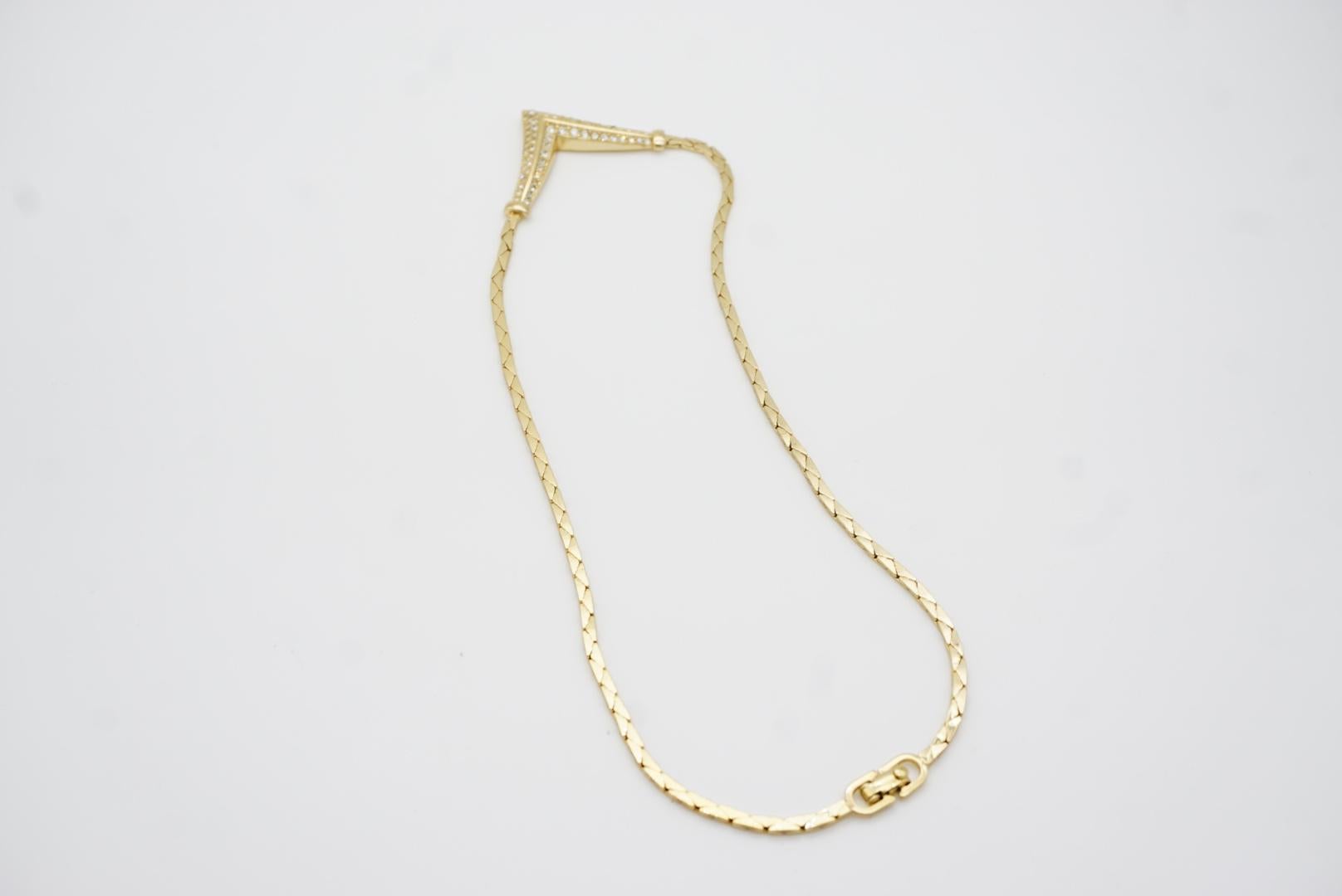 Christian Dior Vintage 1980s Whole Crystals Triangle Arrow Gold Pendant Necklace For Sale 7