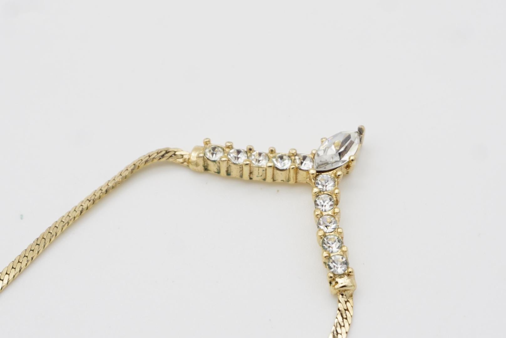 Christian Dior Vintage anni '80 Collana con ciondolo a triangolo a V con cristalli integrali in vendita 6