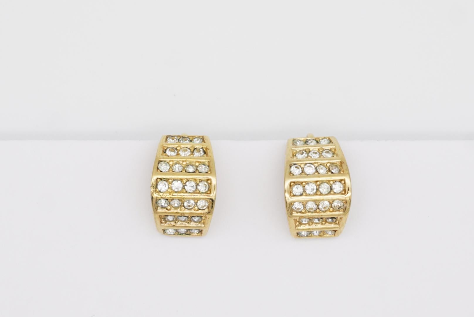 Christian Dior Vintage 1980s Whole Shining Half Hoop Crystals Gold Clip Earrings For Sale 4