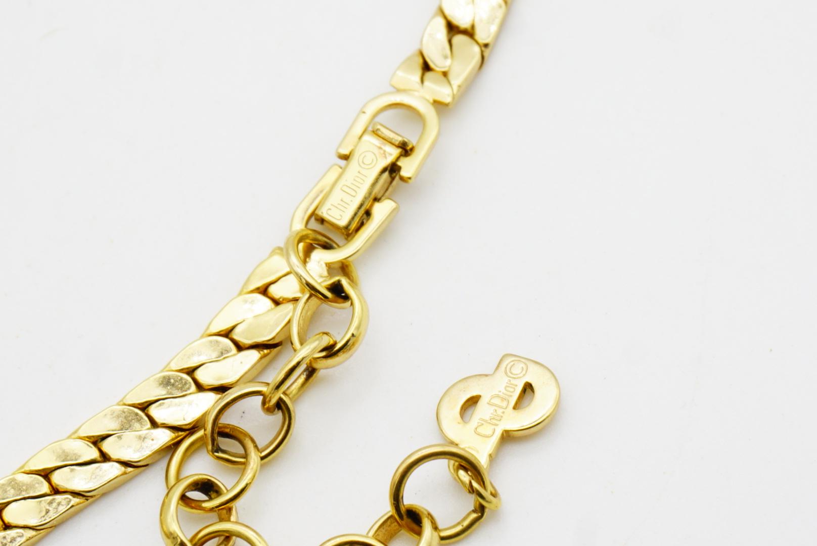 Christian Dior Vintage anni '80, collana con ciondolo a mezzaluna con cristalli scintillanti in vendita 5
