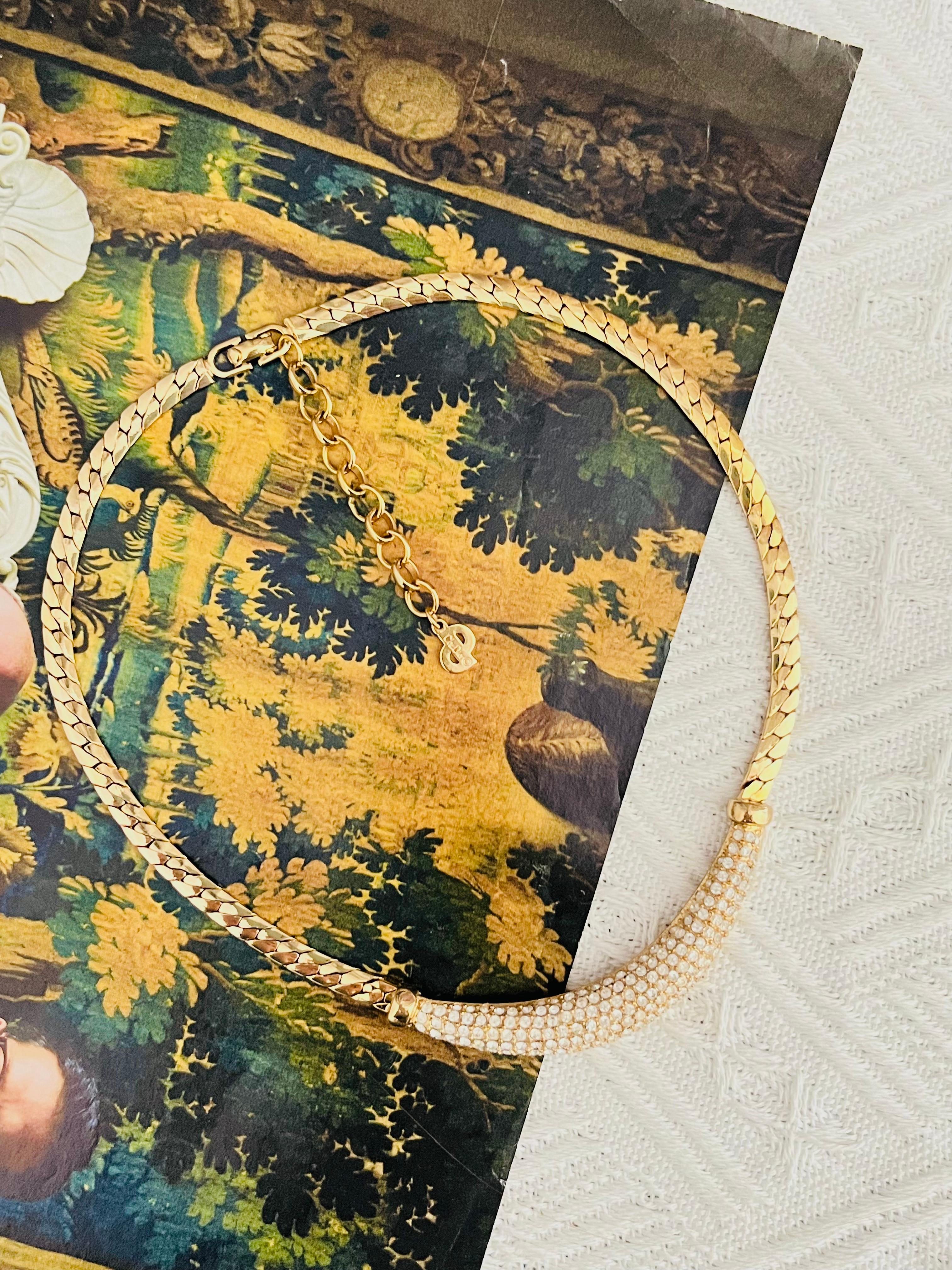 Christian Dior Vintage 1980er Jahre Whole funkelnde Kristalle Halbmond-Halskette mit Anhänger für Damen oder Herren im Angebot