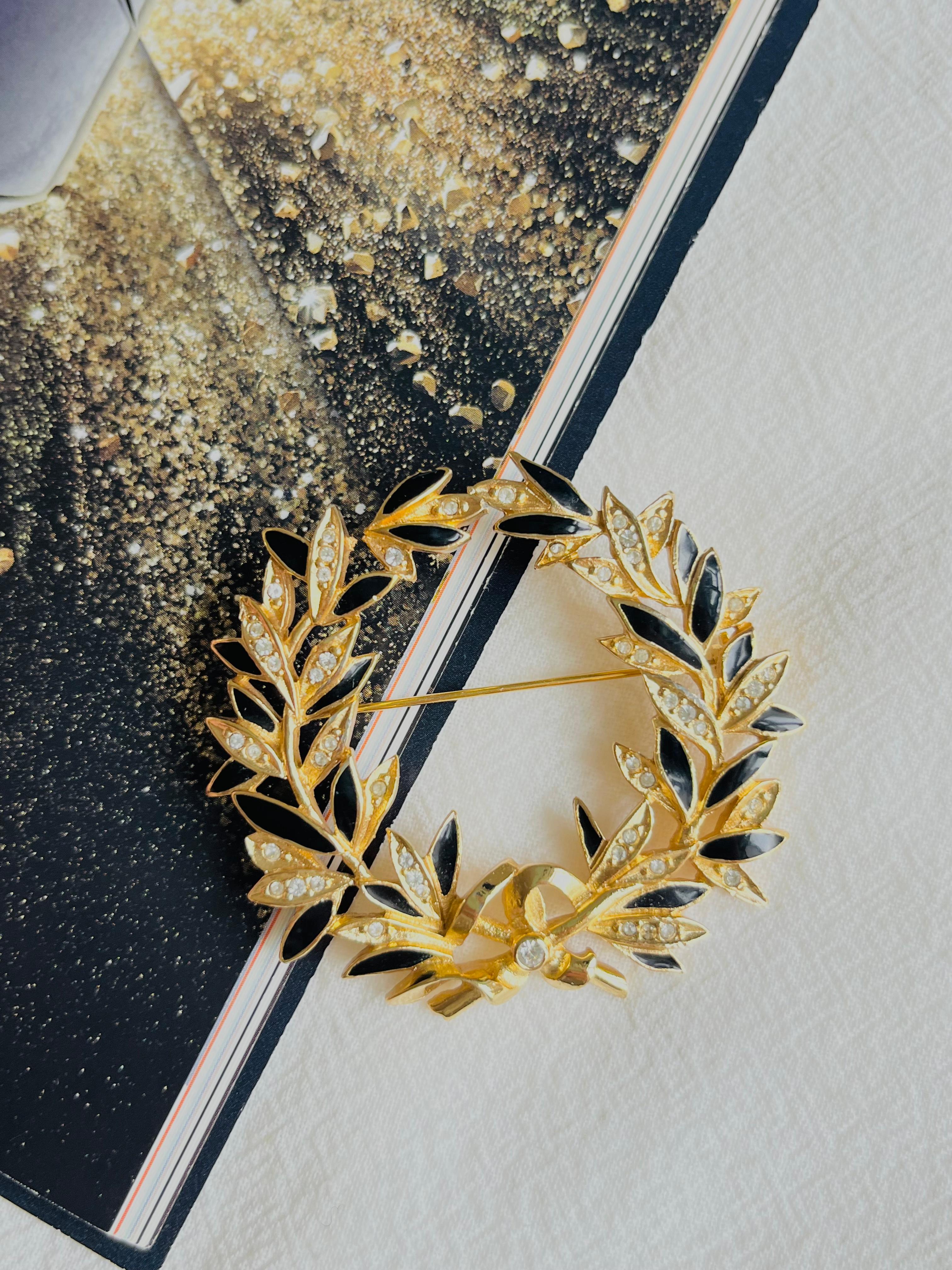 Art Deco Christian Dior Vintage 1980s Wreath Crystal Black Enamel Flower Leaf Gold Brooch For Sale