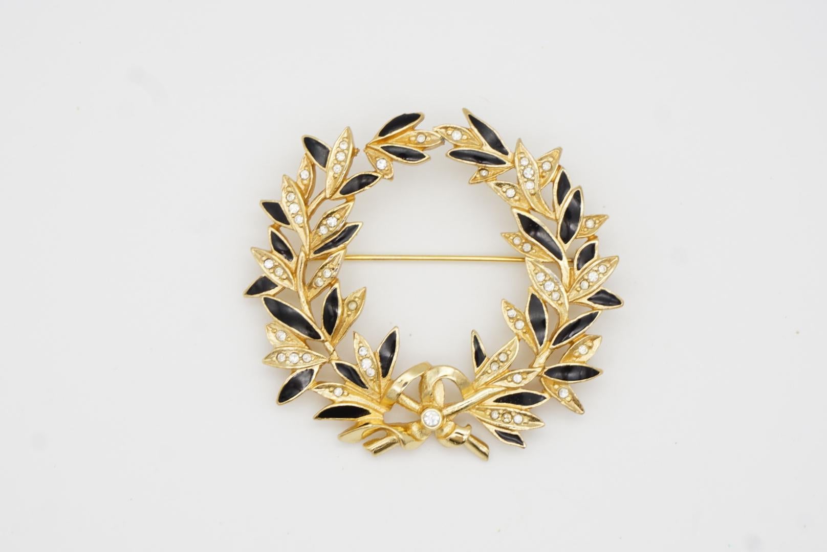 Christian Dior Vintage 1980s Wreath Crystal Black Enamel Flower Leaf Gold Brooch For Sale 1