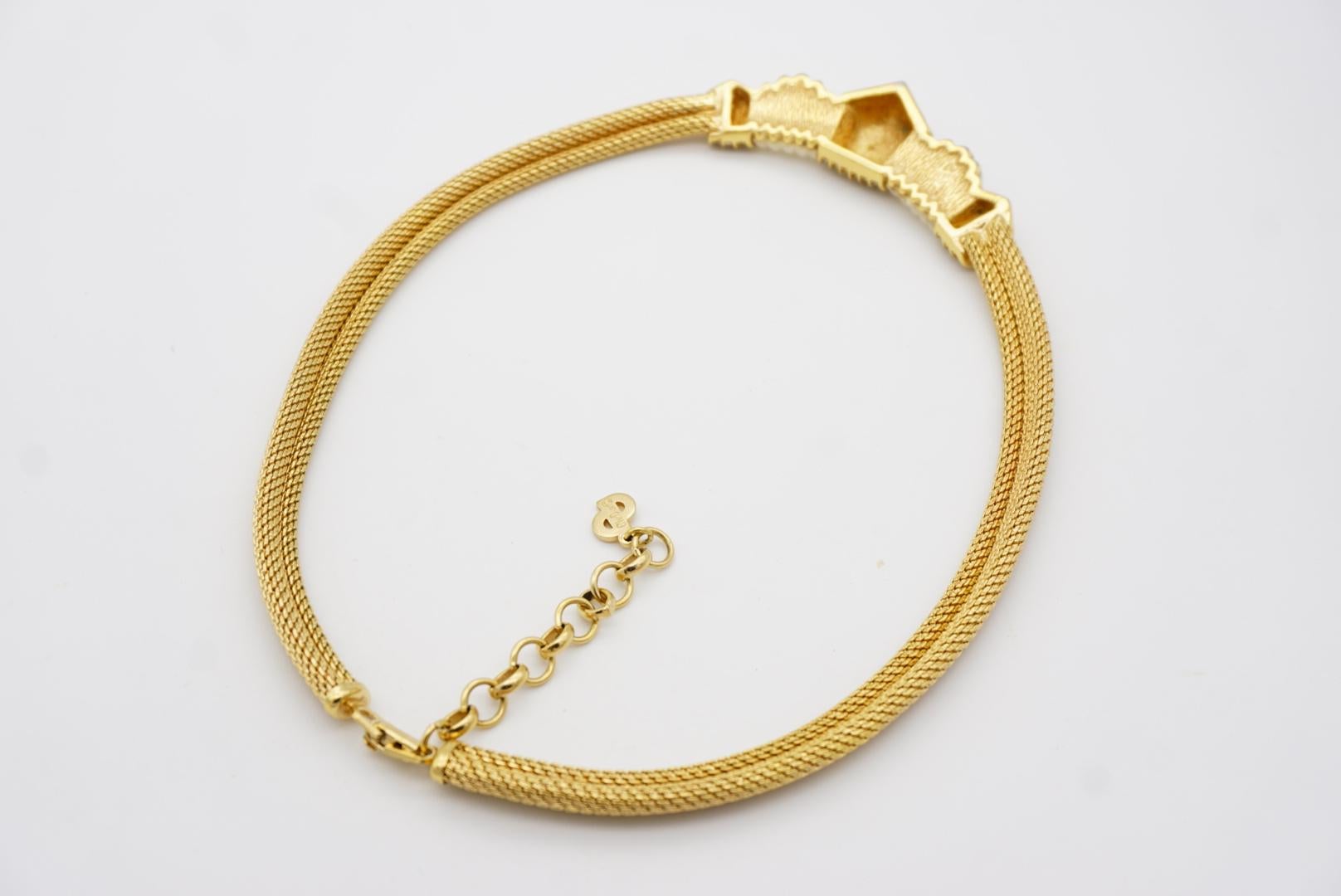 Christian Dior Vintage 1980 Matte White Shell Crystals Snake Omega Gold Necklace For Sale 6