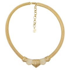 Christian Dior, collier vintage en or Omega avec cristaux de coquillages blancs mats et serpents, 1980