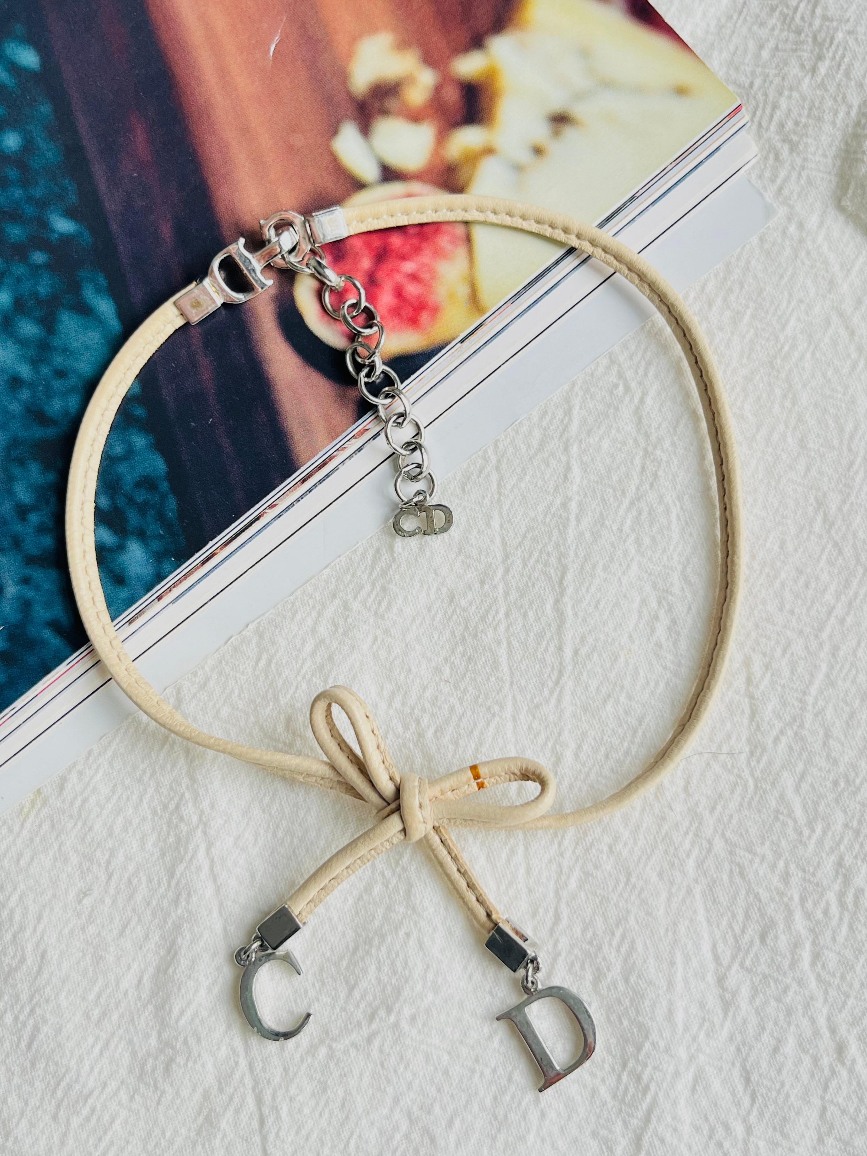 Contemporary Christian Dior Vintage 1990 CD Logo Charm Bow Tie Beige Leather Choker Necklace For Sale