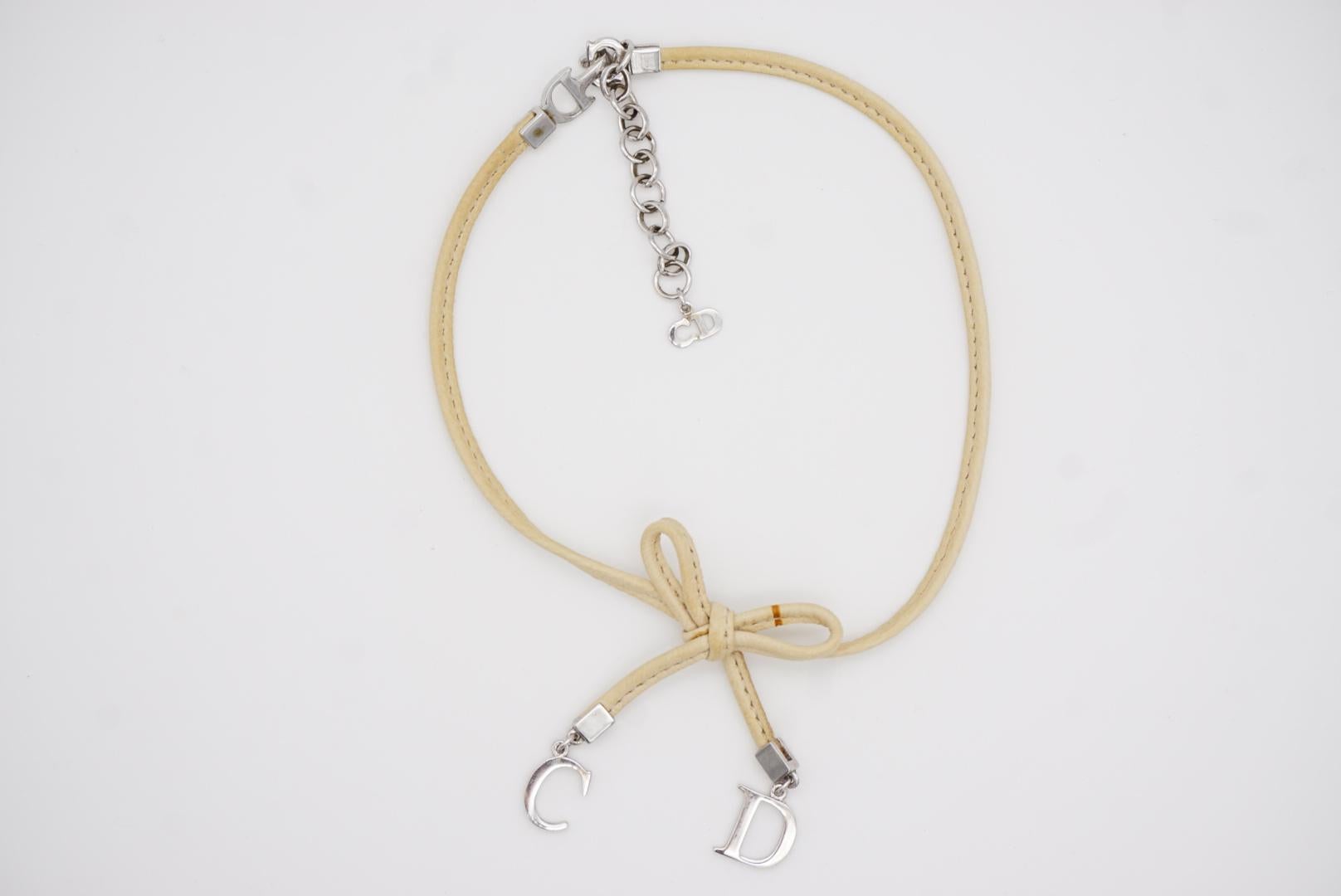 Christian Dior Vintage 1990 CD Logo Charm Bow Tie Beige Leather Choker Necklace 3