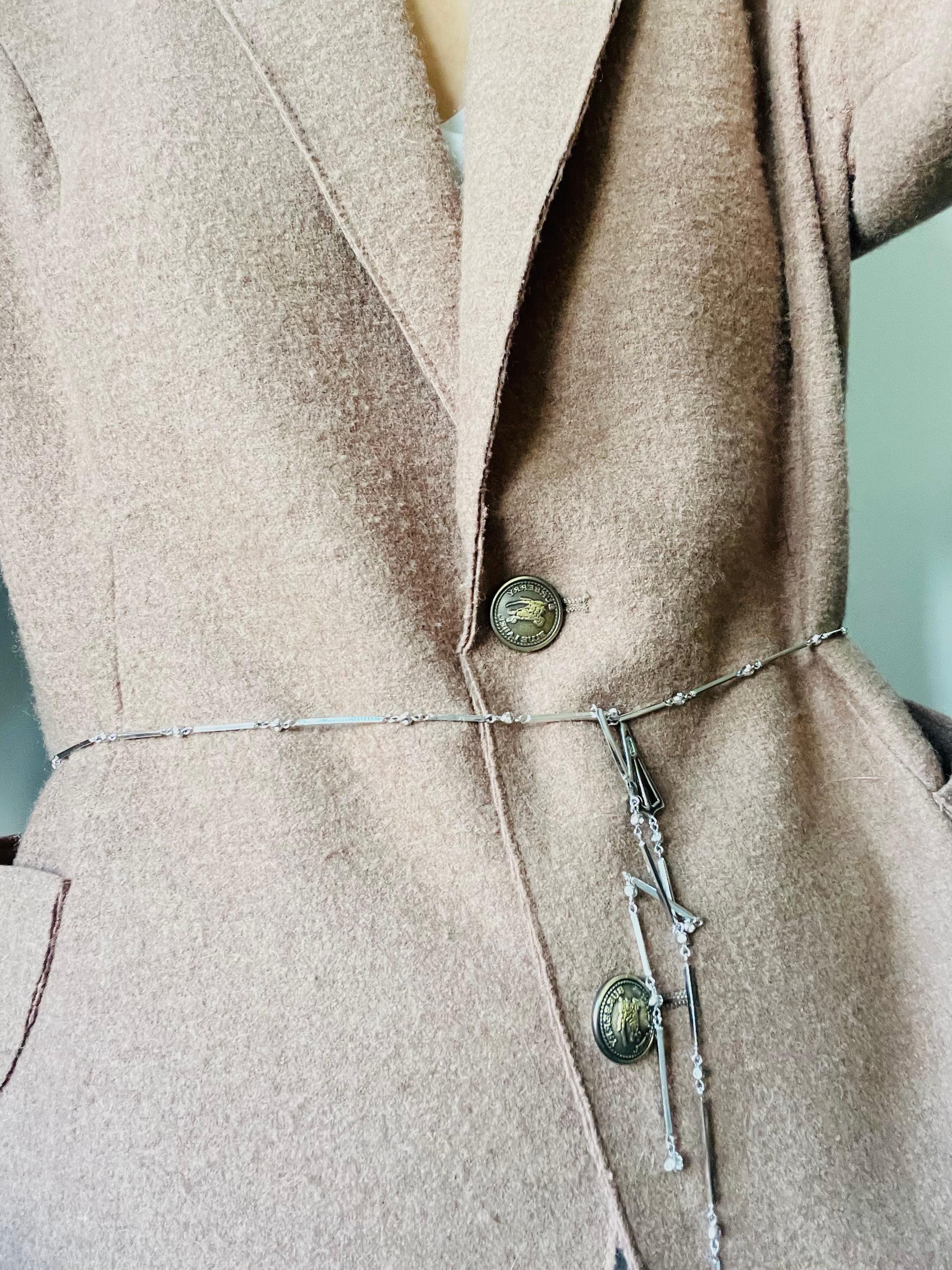 Christian Dior Vintage 1990 Weiße Kristalle Langer Stab Dreieck Vielseitige Halskette im Angebot 2