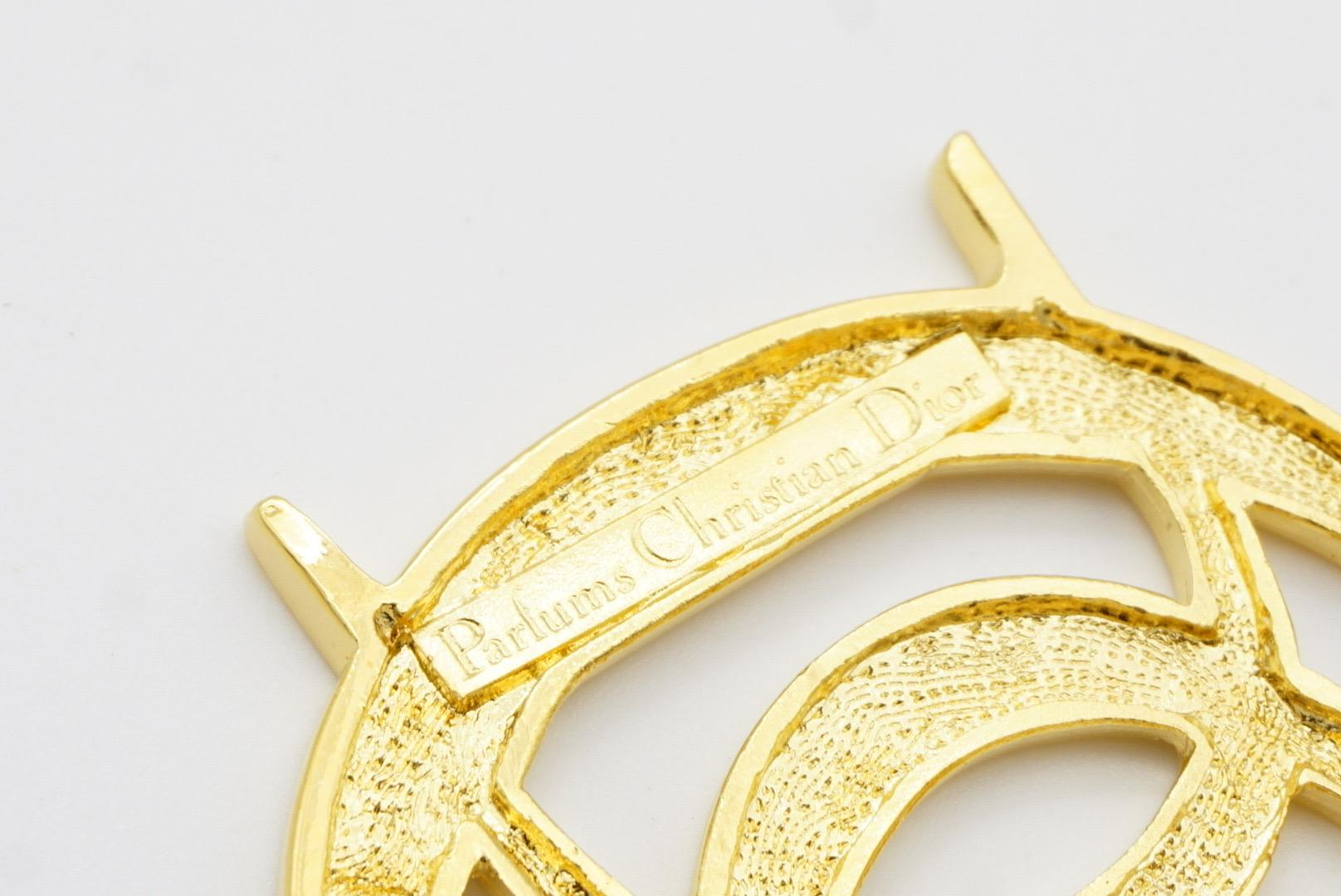 Christian Dior Vintage 1990s Large Logo Monogram Letters Interlocked Brooch 10