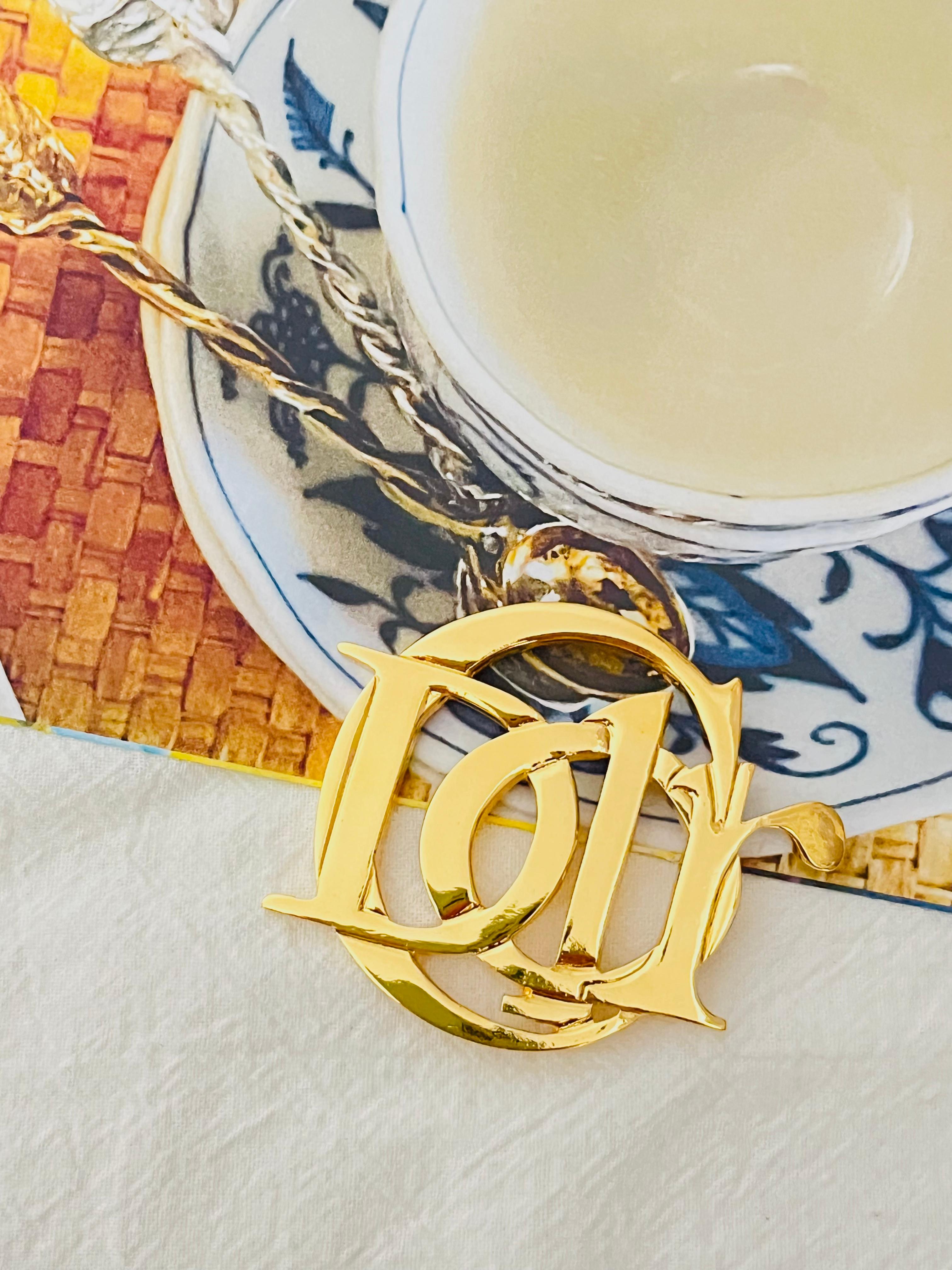 Christian Dior Vintage 1990s Large Logo Monogram Letters Interlocked Brooch In Excellent Condition For Sale In Wokingham, England