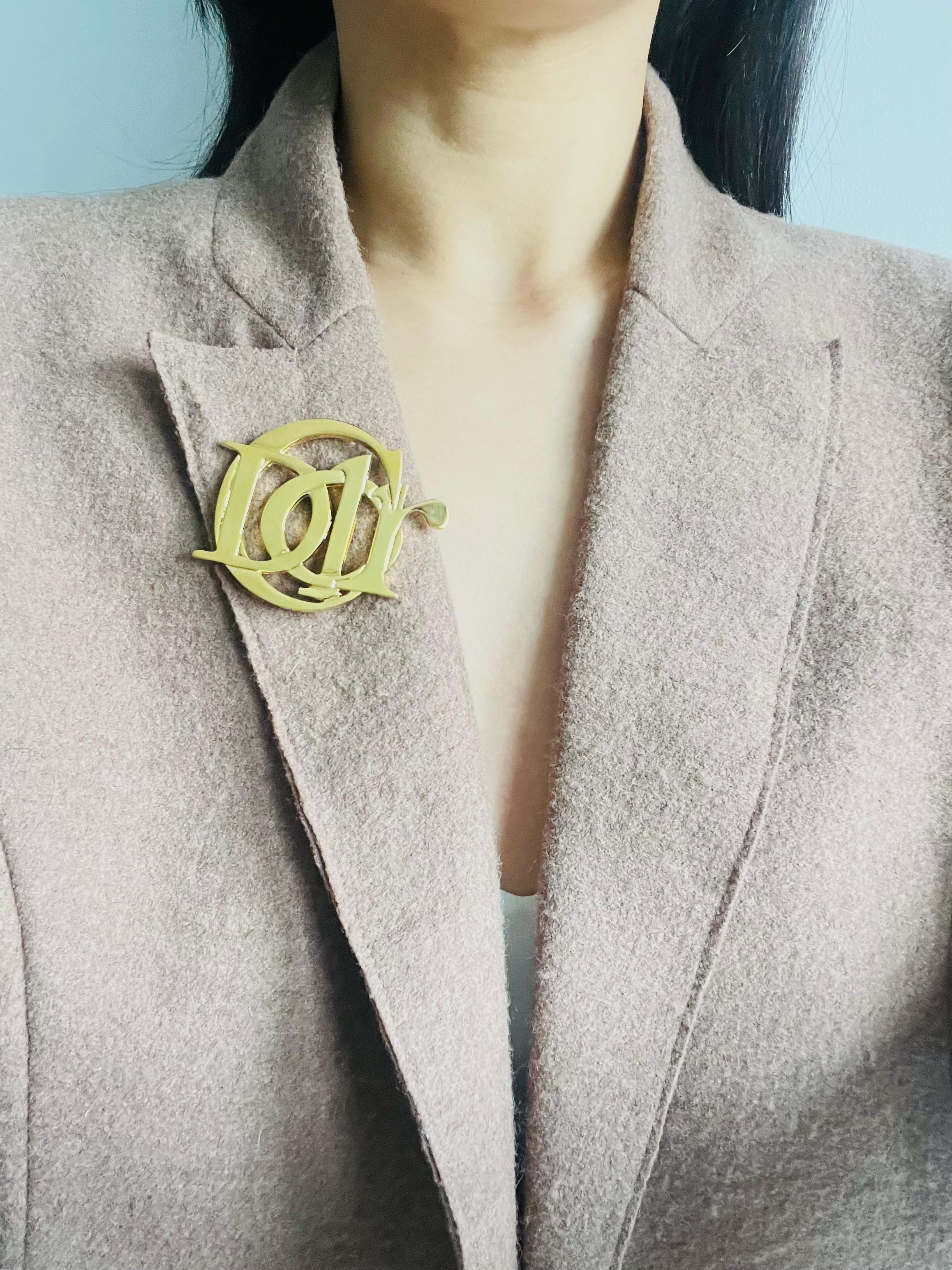 Christian Dior Vintage 1990s Large Logo Monogram Letters Interlocked Brooch For Sale 2
