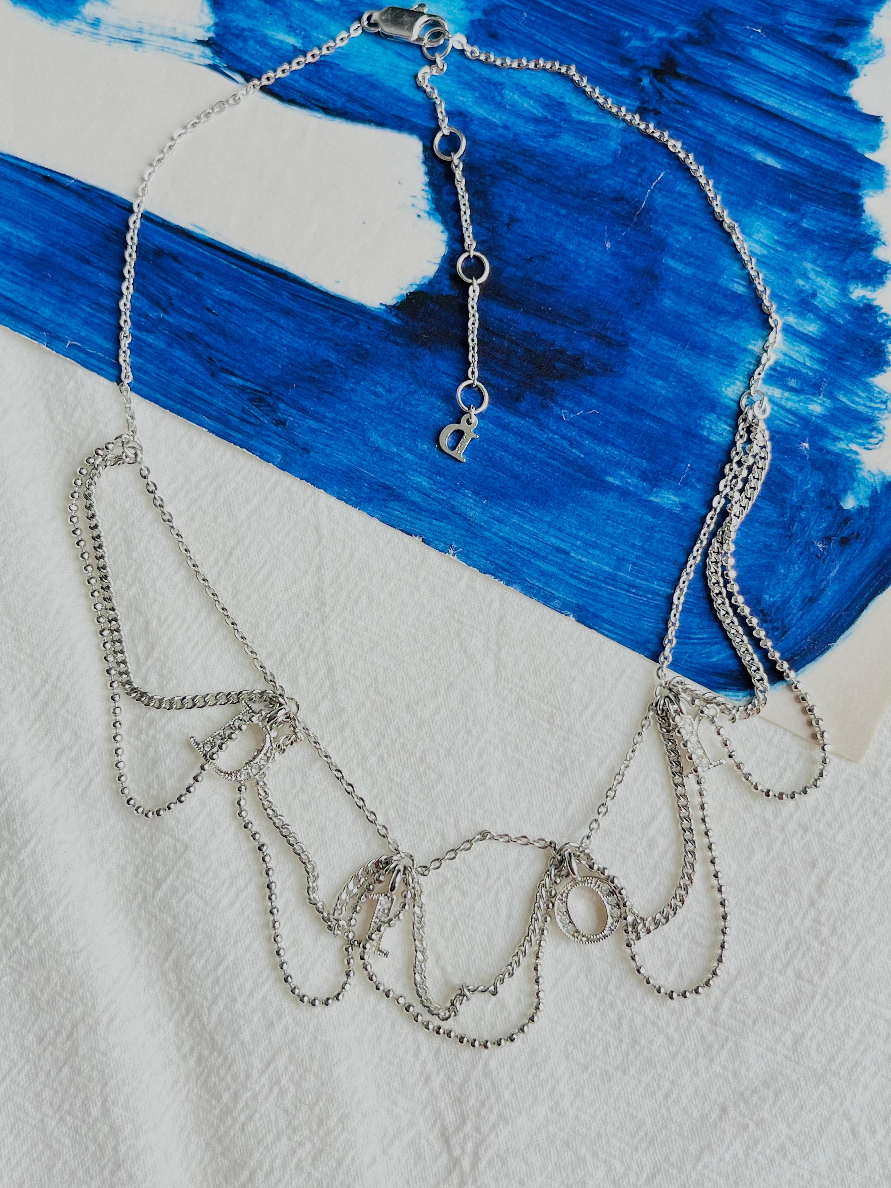 Christian Dior Vintage 1990s Logo Monogram Cristalli Trio Collana a strati con nappe In condizioni ottime in vendita a Wokingham, England