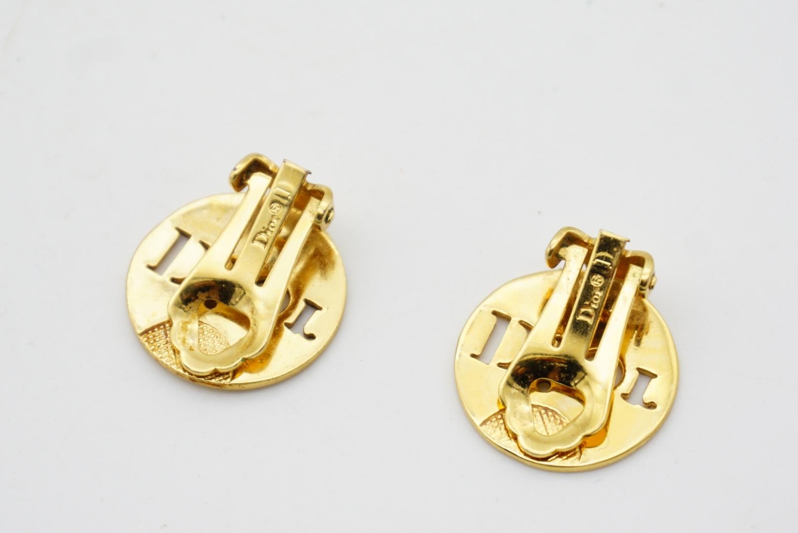 Christian Dior Vintage 1990s Logo Relief Round Button Round Clip Gold Earrings  For Sale 3