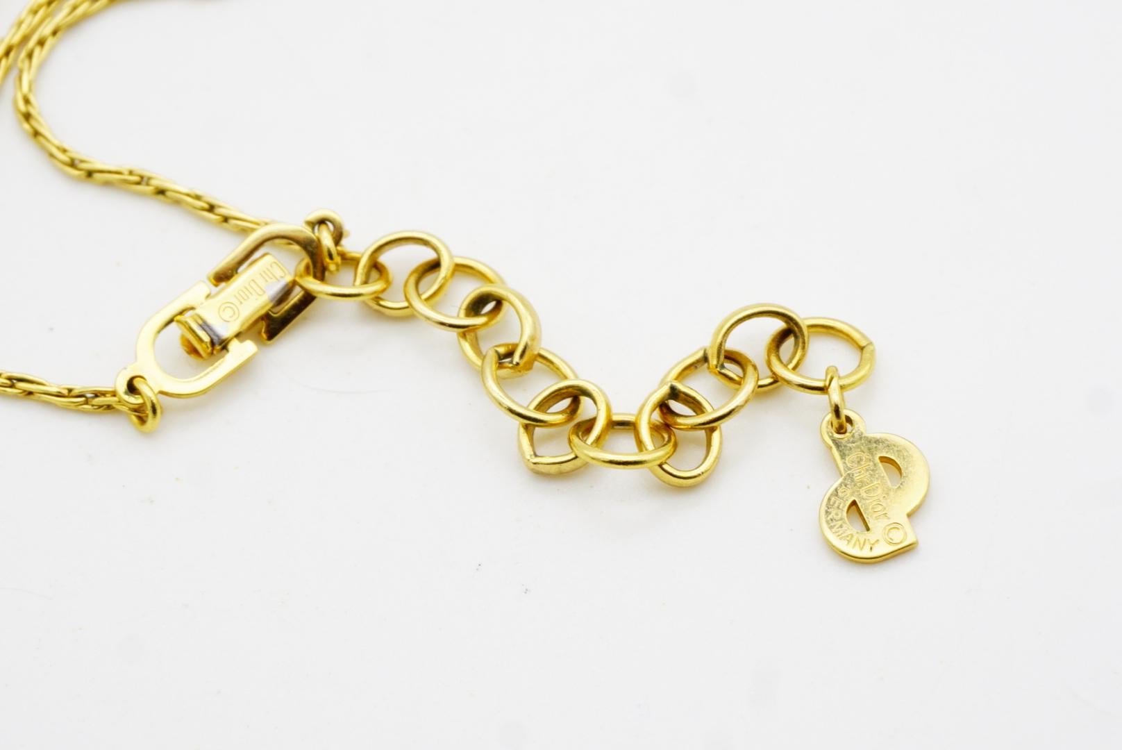 Christian Dior Vintage 1990s Monogram Logo Trotter Rectangle Pendant Necklace For Sale 6