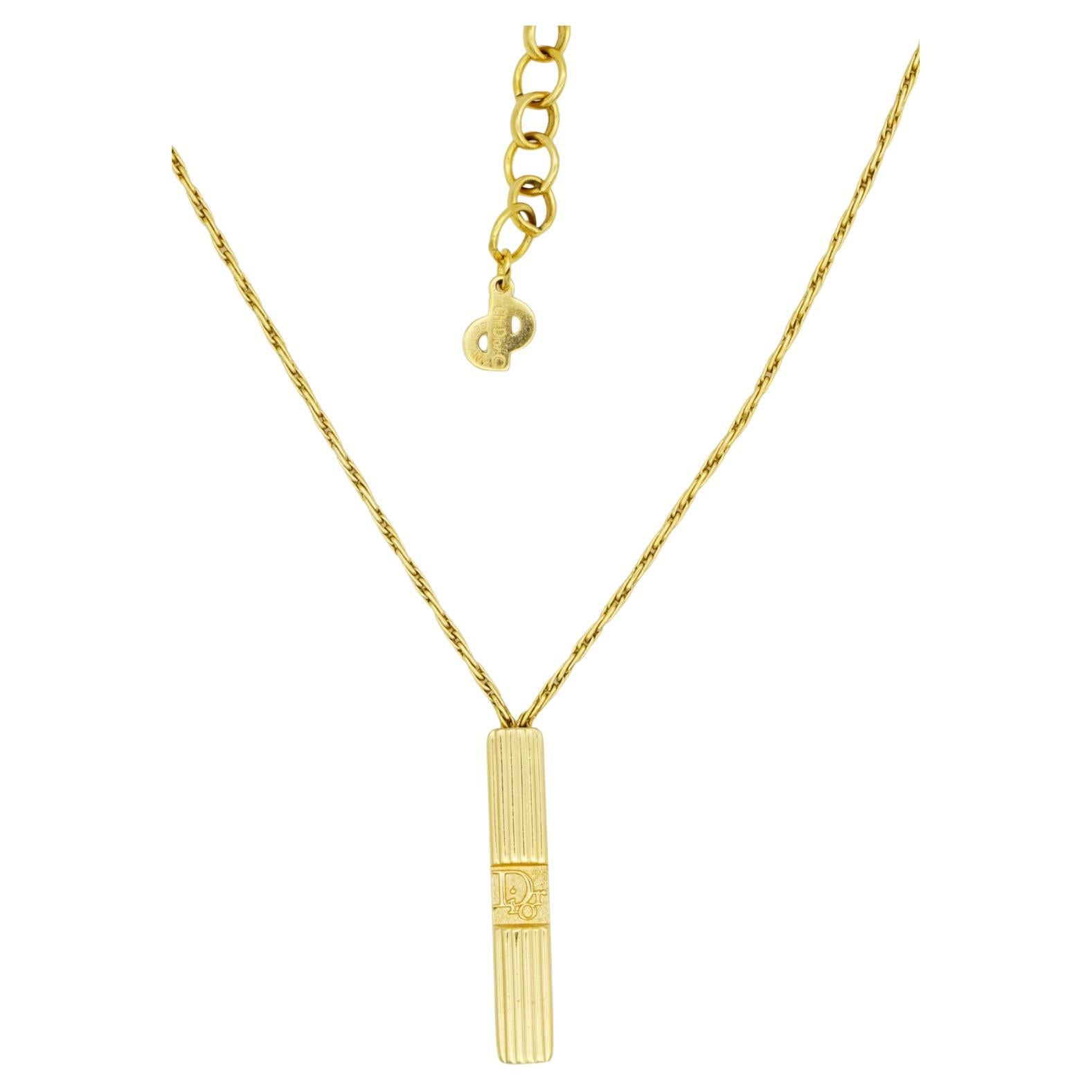 Christian Dior Vintage 1990s Monogram Logo Trotter Collana con ciondolo rettangolare