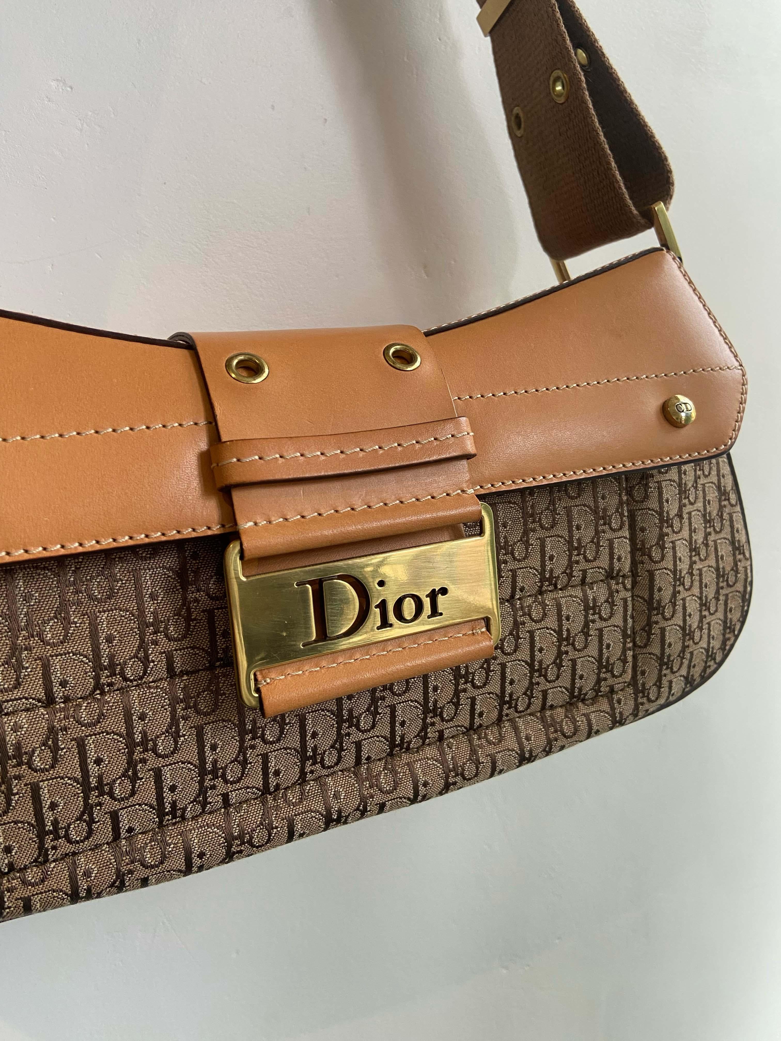 Christian Dior Vintage 2003 Columbus Handtasche für Damen oder Herren im Angebot