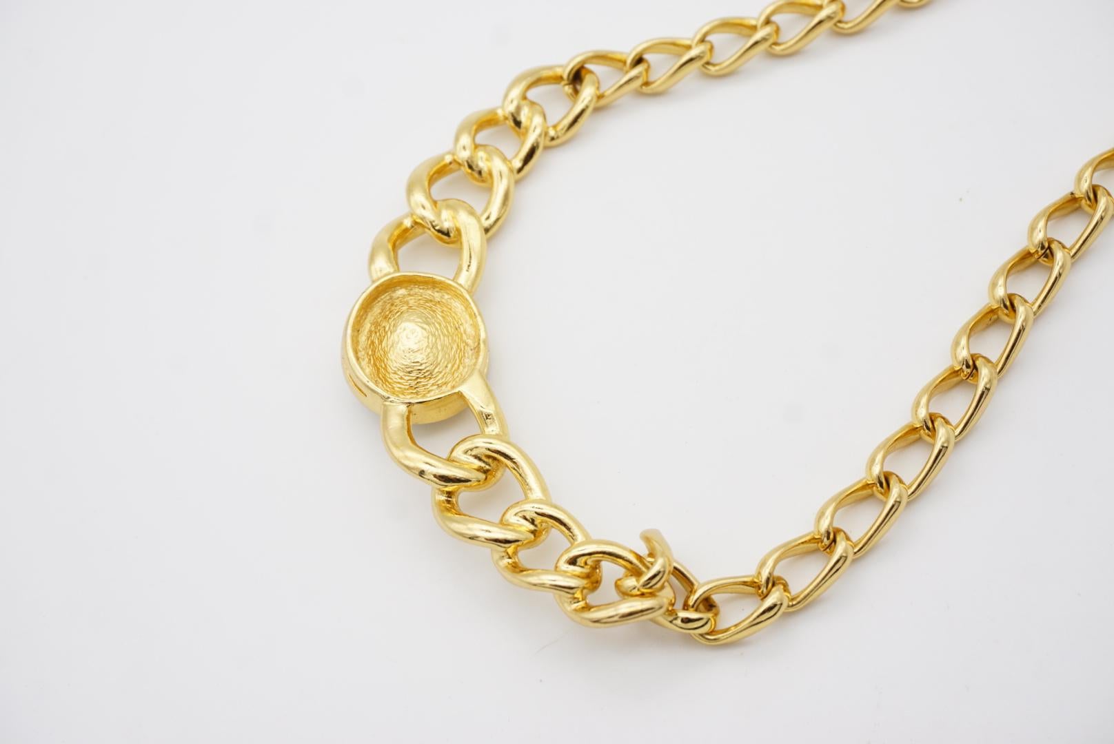 Christian Dior Vintage Aqua Blue Oval Crystal Interlocked Chunky Link Necklace For Sale 7
