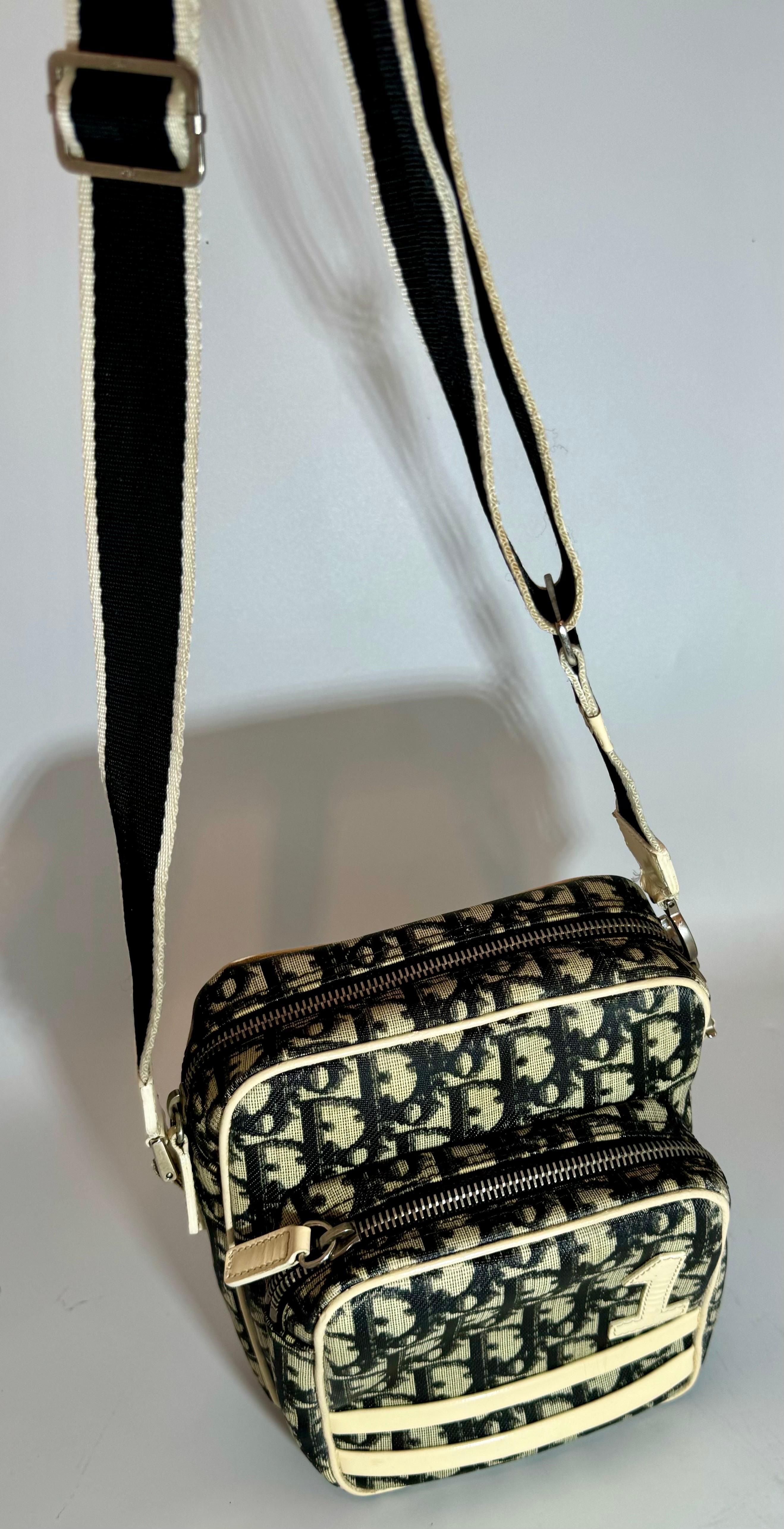 Christian Dior Vintage Authentic Dior Trotter Paris Crossbody Bag, Unisex In Good Condition For Sale In New York, NY