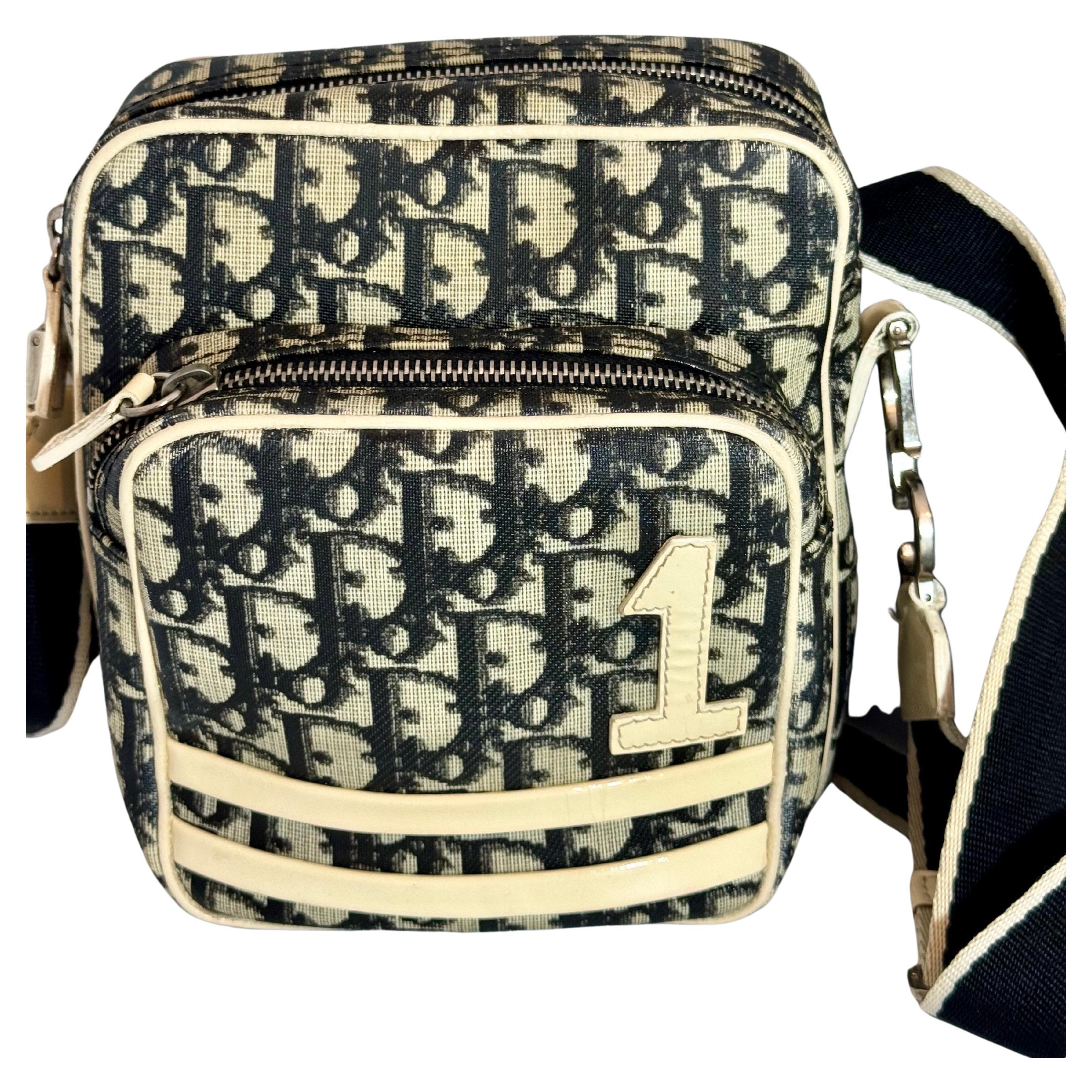 Christian dior sling bag top