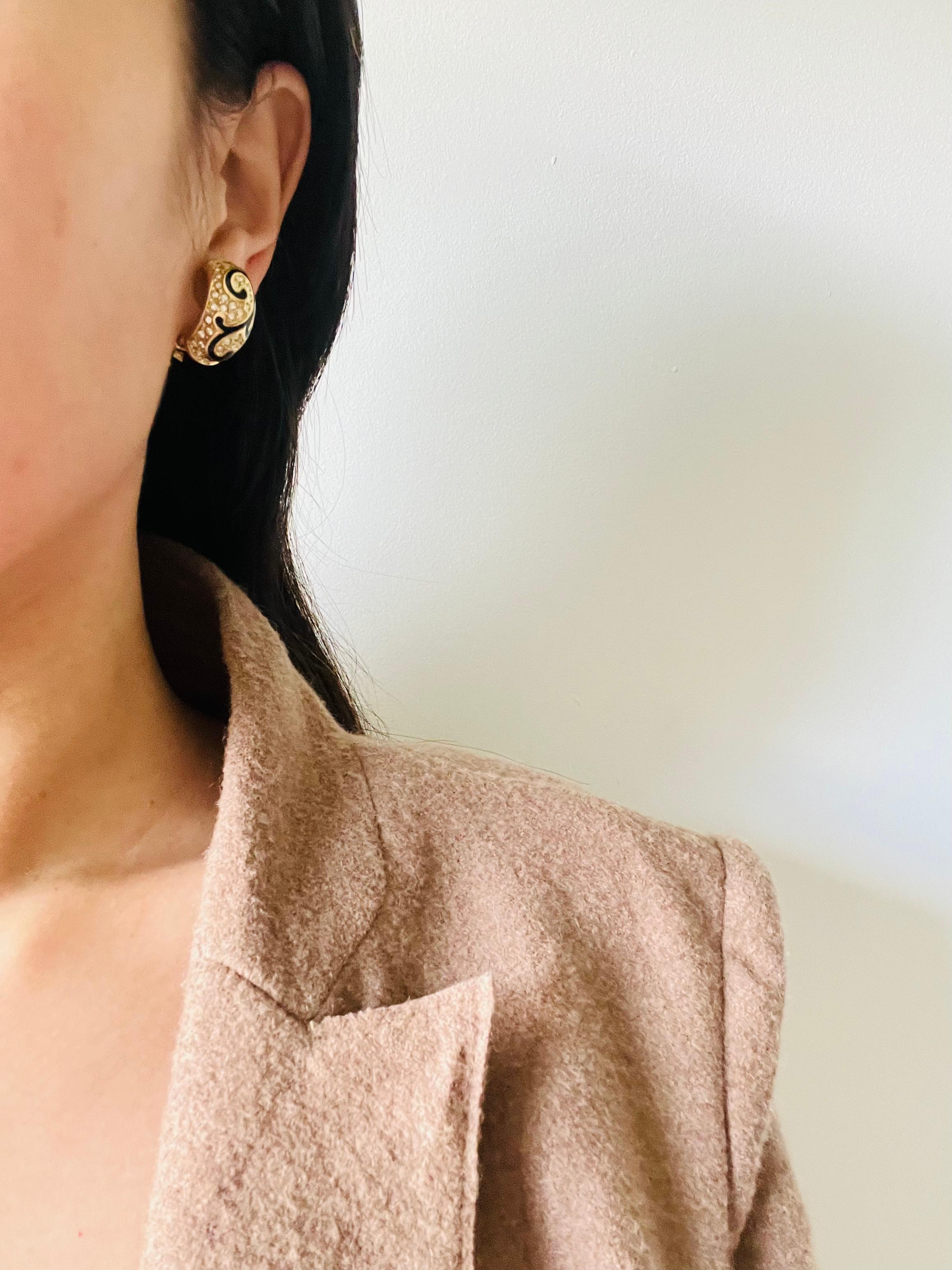 Christian Dior Vintage Barock Große Schwarze Rebe Kristall Demi Dome Clip Ohrringe im Angebot 2
