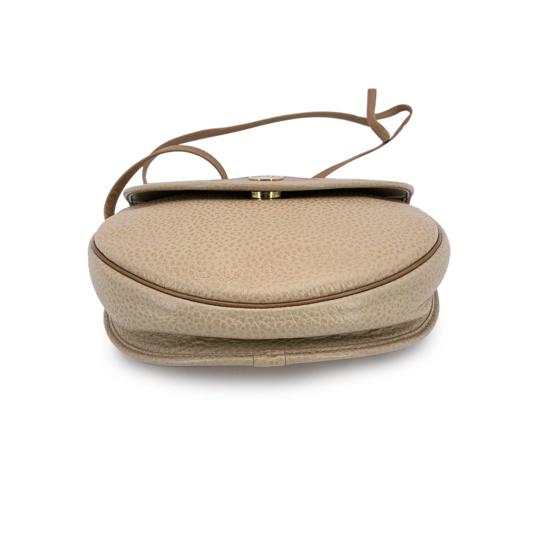 Christian Dior Vintage Beige Leder Kleine Crossbody Umhängetasche Damen im Angebot