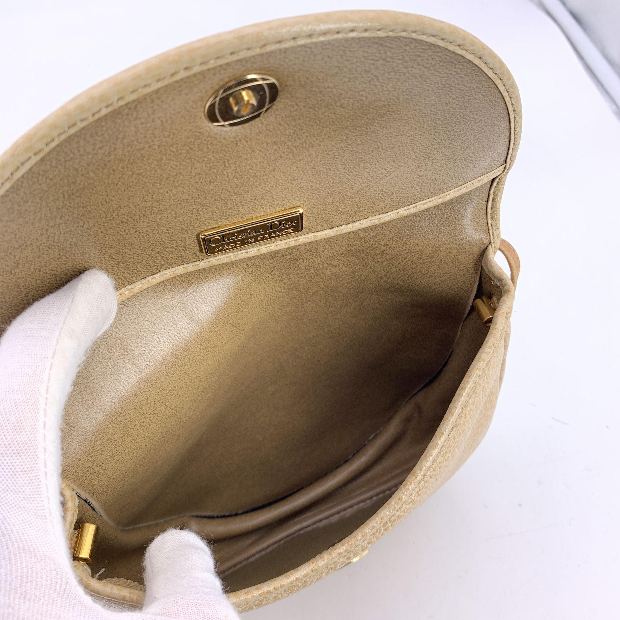 Christian Dior Vintage Beige Leder Kleine Crossbody Umhängetasche im Angebot 1