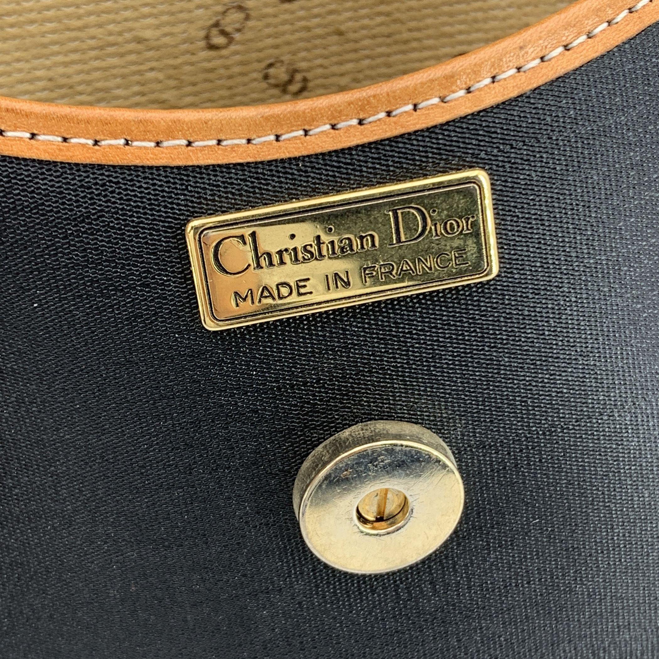 Christian Dior Vintage Schwarz und Beige Canvas Kleine Umhängetasche im Angebot 2