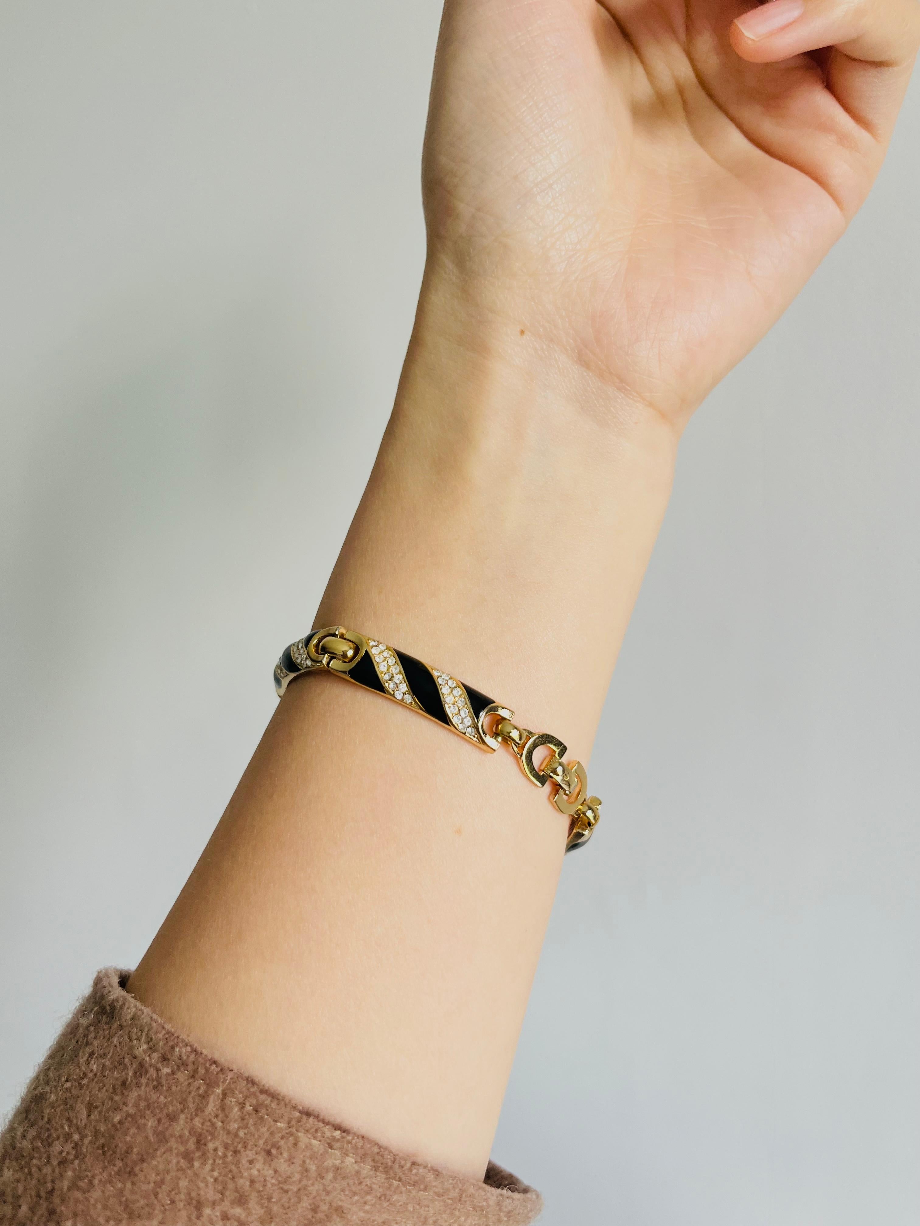 Christian Dior Vintage Black Crystals Interlinked 3 Three Modenrist Gold Set For Sale 3