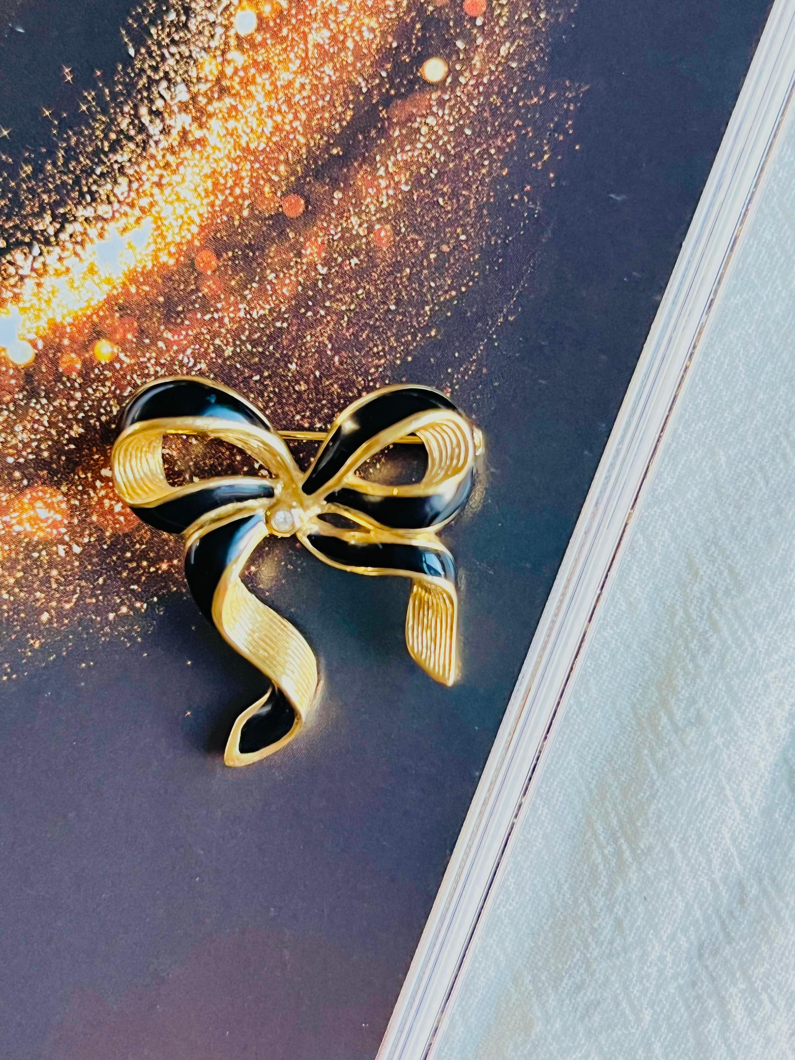 Art Déco Christian Dior Vintage Smalto Nero Cristallo Onda Nodo Fiocco Nastro Oro Spilla