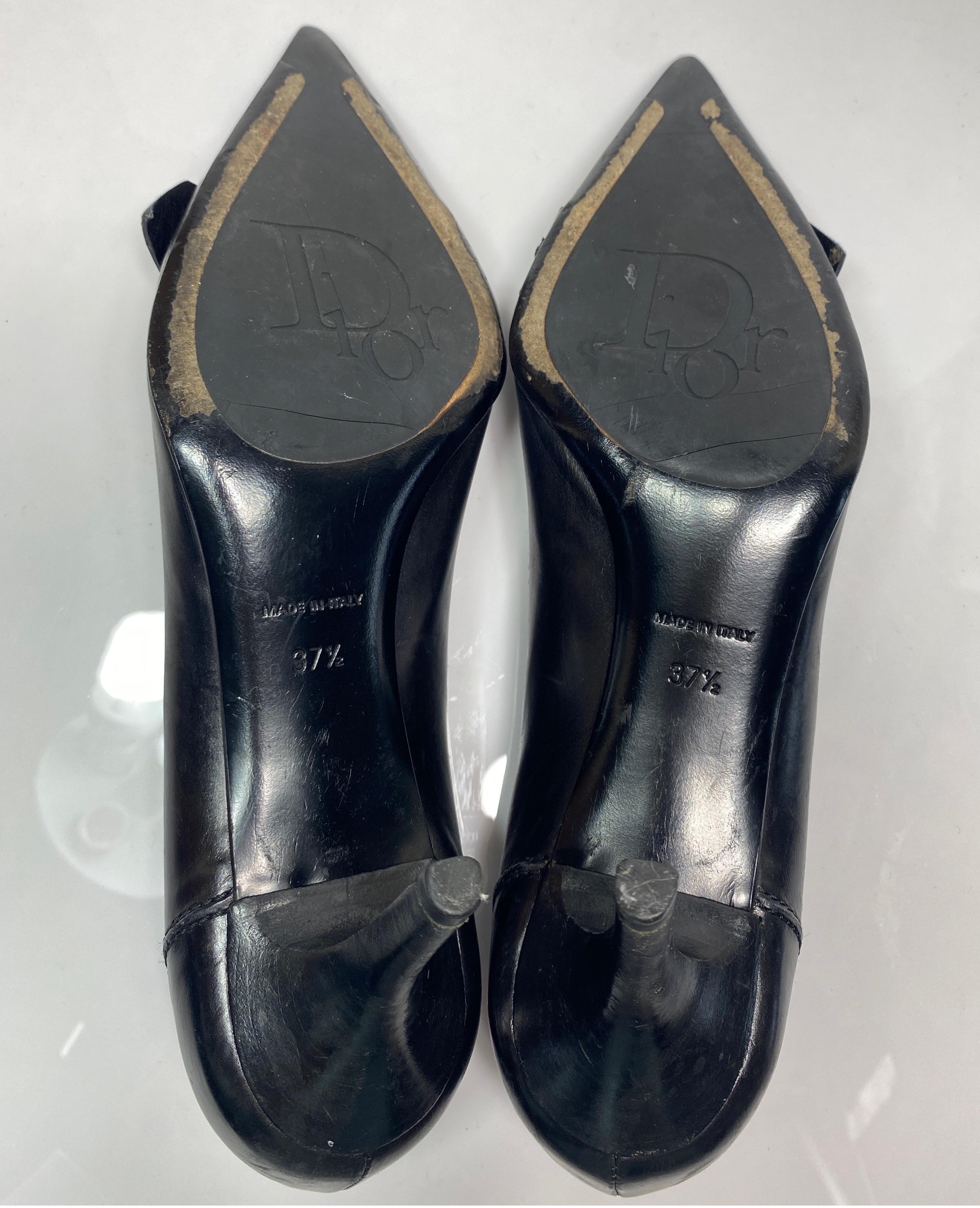 Christian Dior Vintage Schwarze Leder-Pump mit silberner Dior-Schnalle-Größe 37,5 im Angebot 3