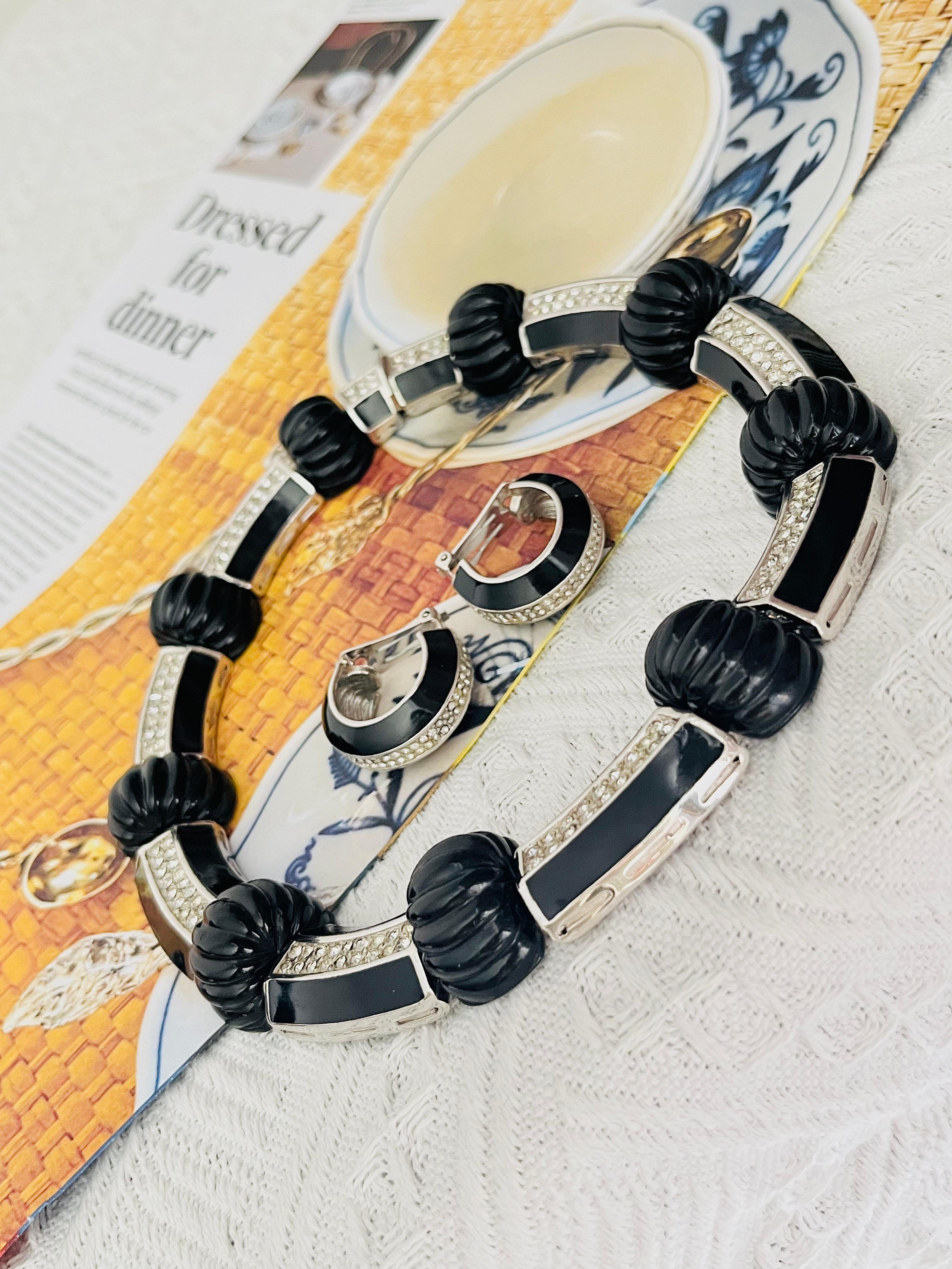 da uomo o donna Christian Dior Vintage Black Wide Hinge Link Crystal Carved Scalloped Melon Set in vendita