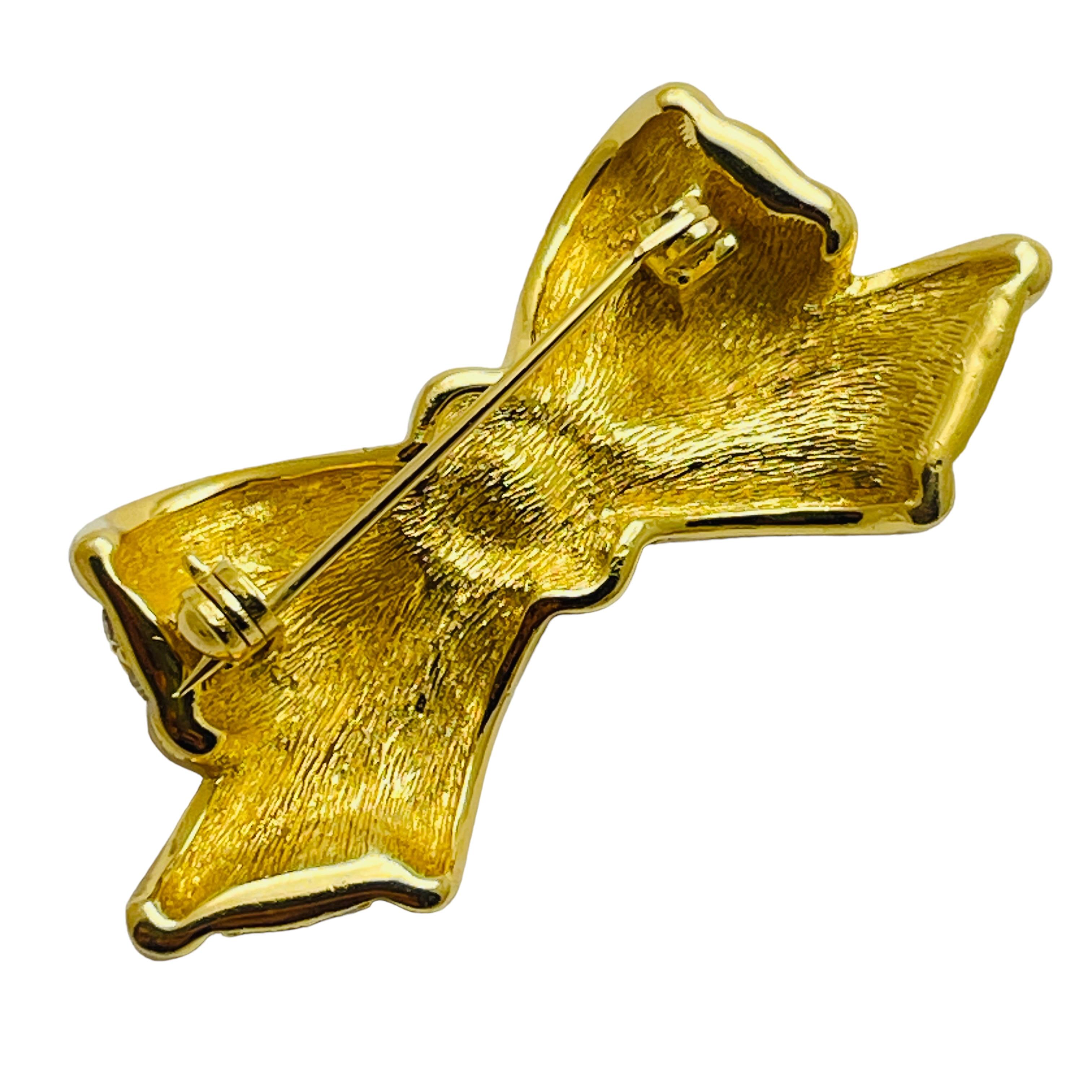 CHRISTIAN DIOR vintage bow gold crystal designer runway brooch In Good Condition For Sale In Palos Hills, IL