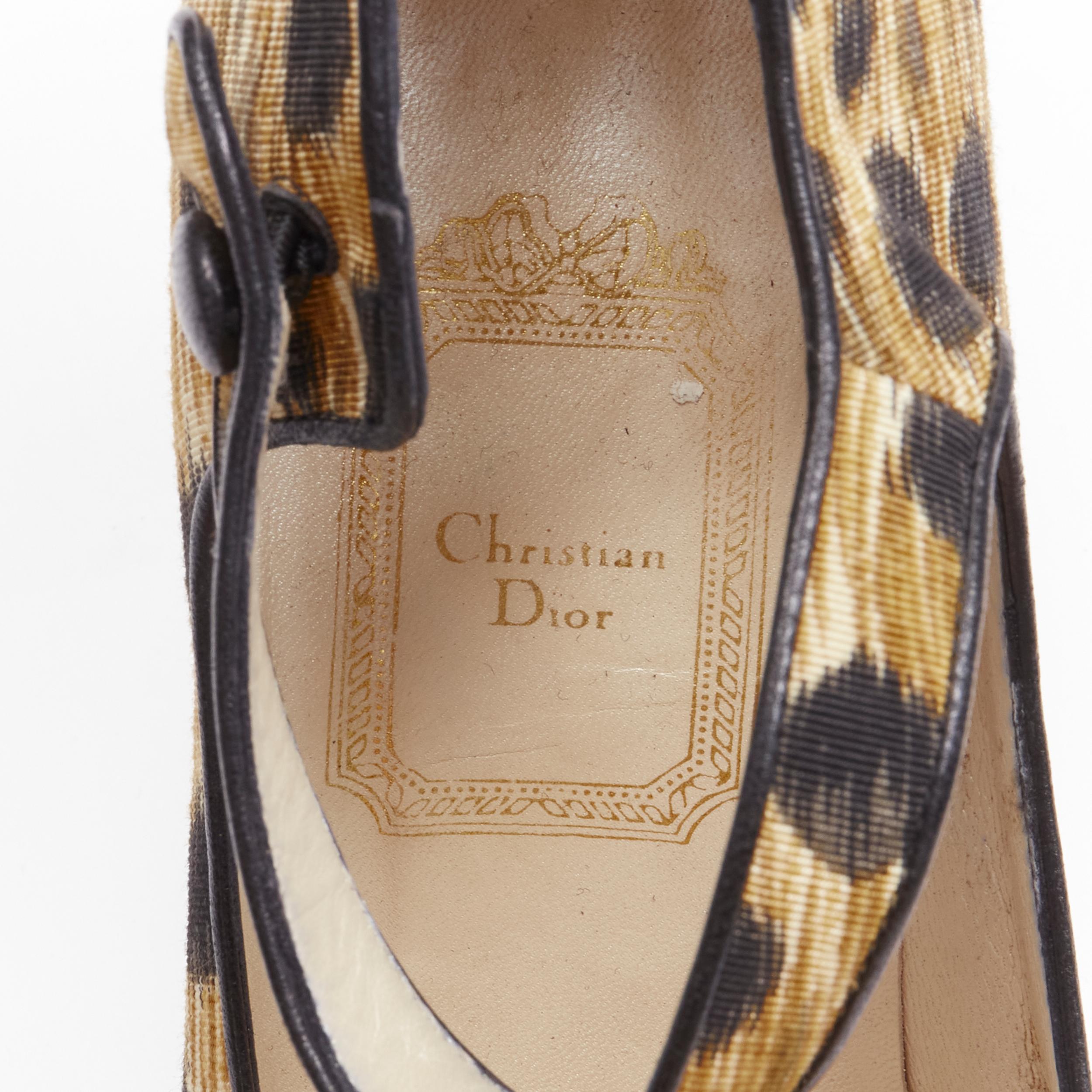 CHRISTIAN DIOR - Escarpins à lacets vintage en tissu imprimé léopard marron EU36,5 en vente 4