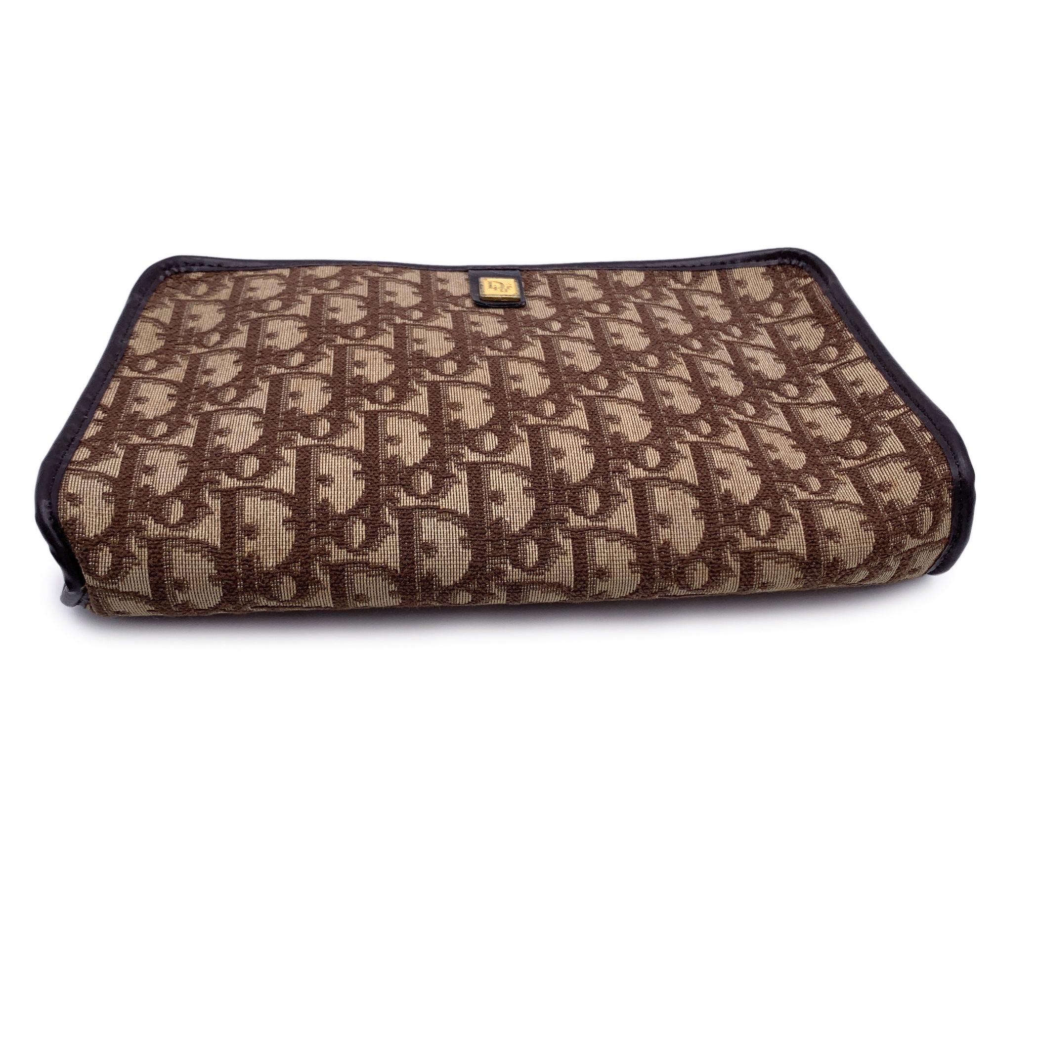 Christian Dior Vintage Brown Logo Oblique Canvas Petite pochette à fermeture éclair Bon état - En vente à Rome, Rome