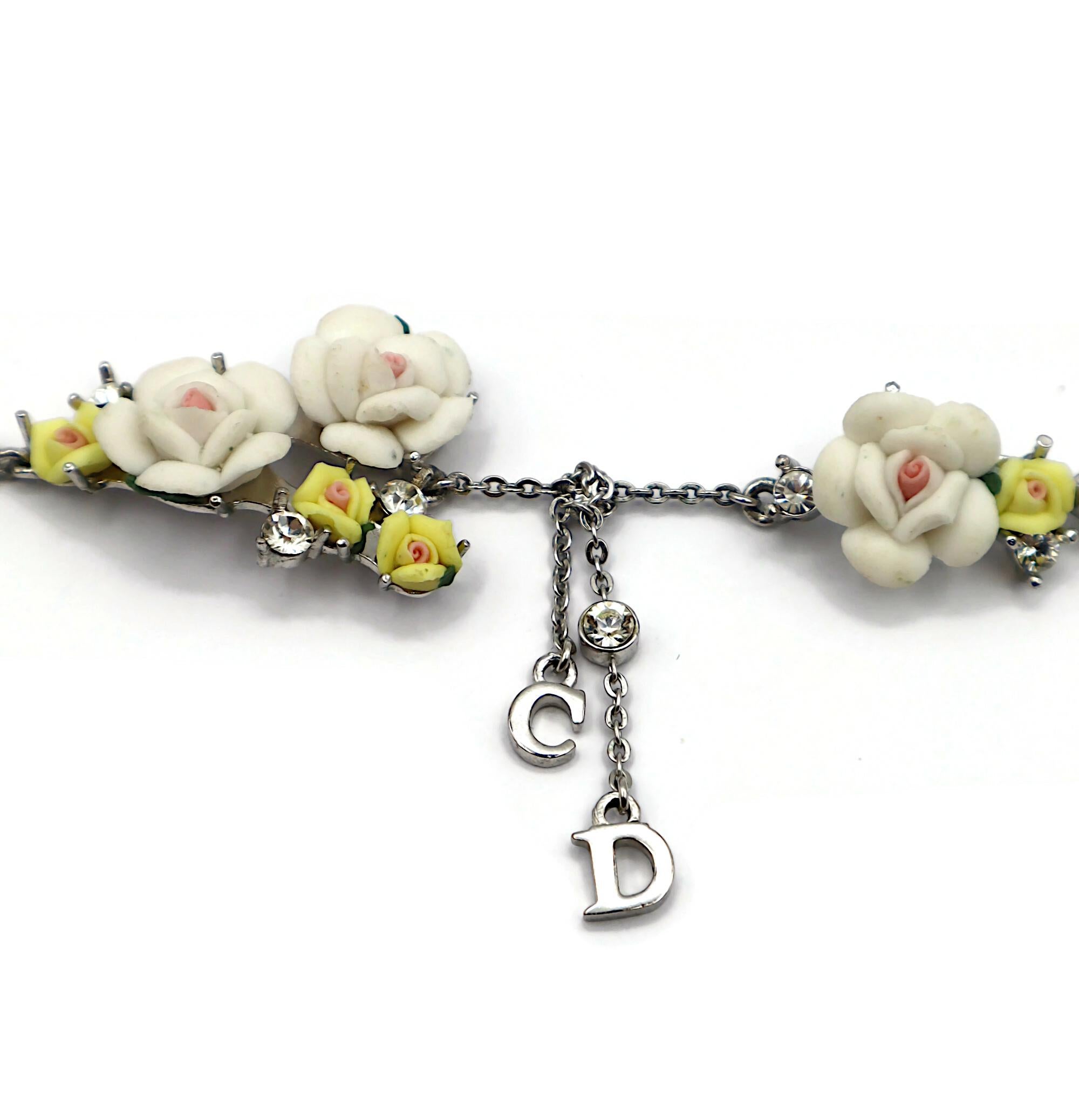 CHRISTIAN DIOR Collier vintage avec logo CD et roses pastel en vente 6