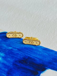 Christian Dior Vintage Classic Logo CD Hallmark Monogram Oval Gold Cufflinks