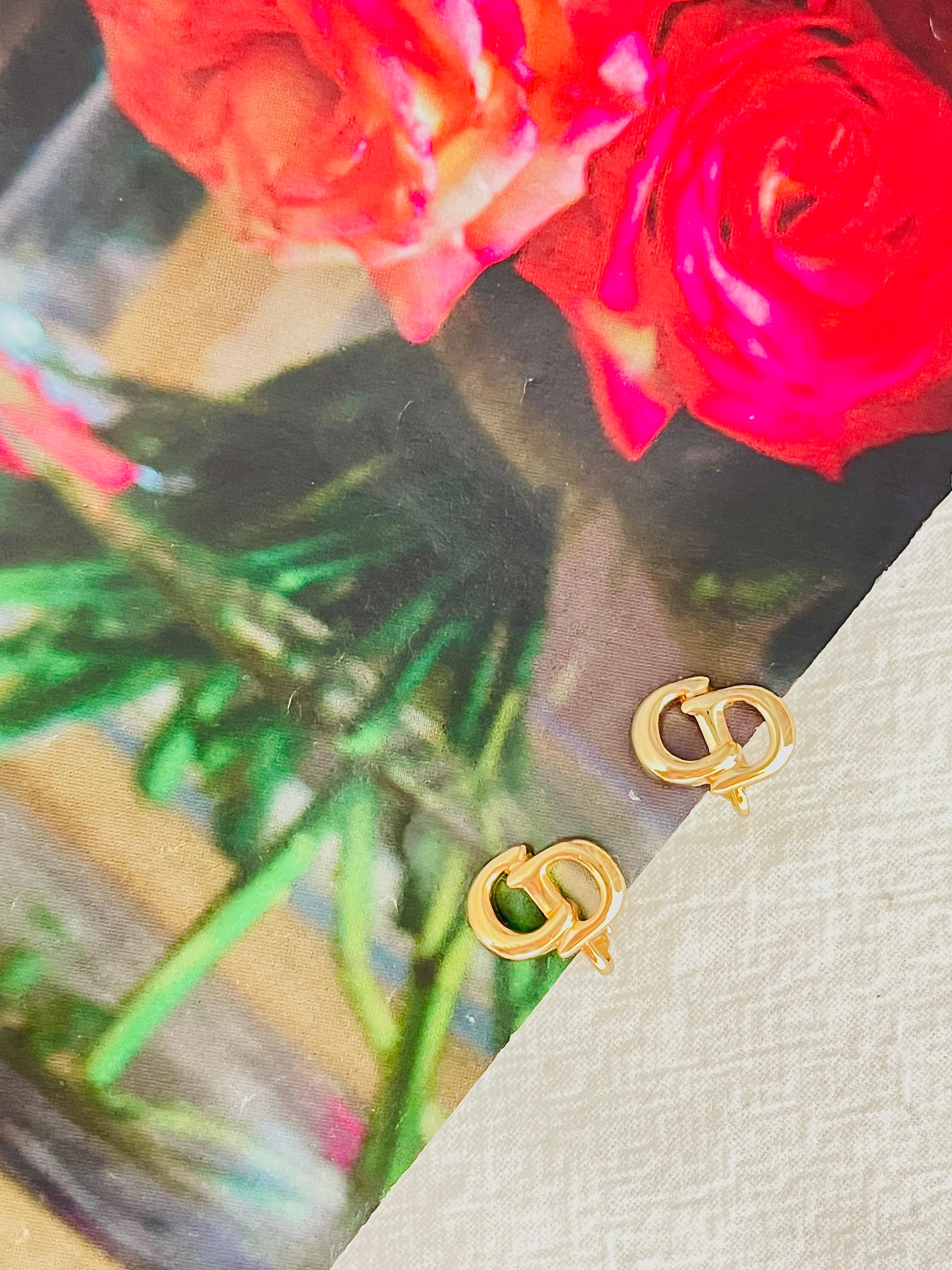 Christian Dior Vintage Classic Logo CD Monogram Hallmark Openwork Clip Earrings In Excellent Condition In Wokingham, England