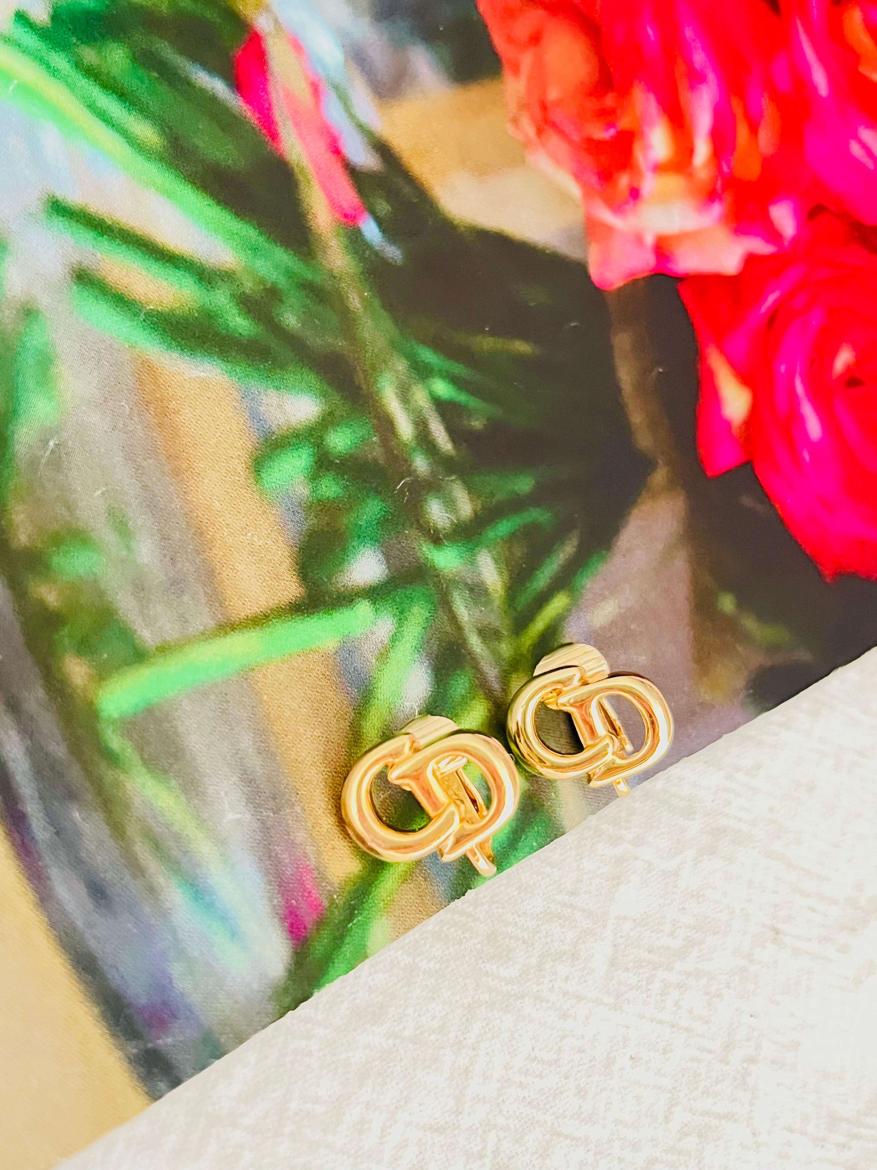 Women's or Men's Christian Dior Vintage Classic Logo CD Monogram Hallmark Openwork Clip Earrings
