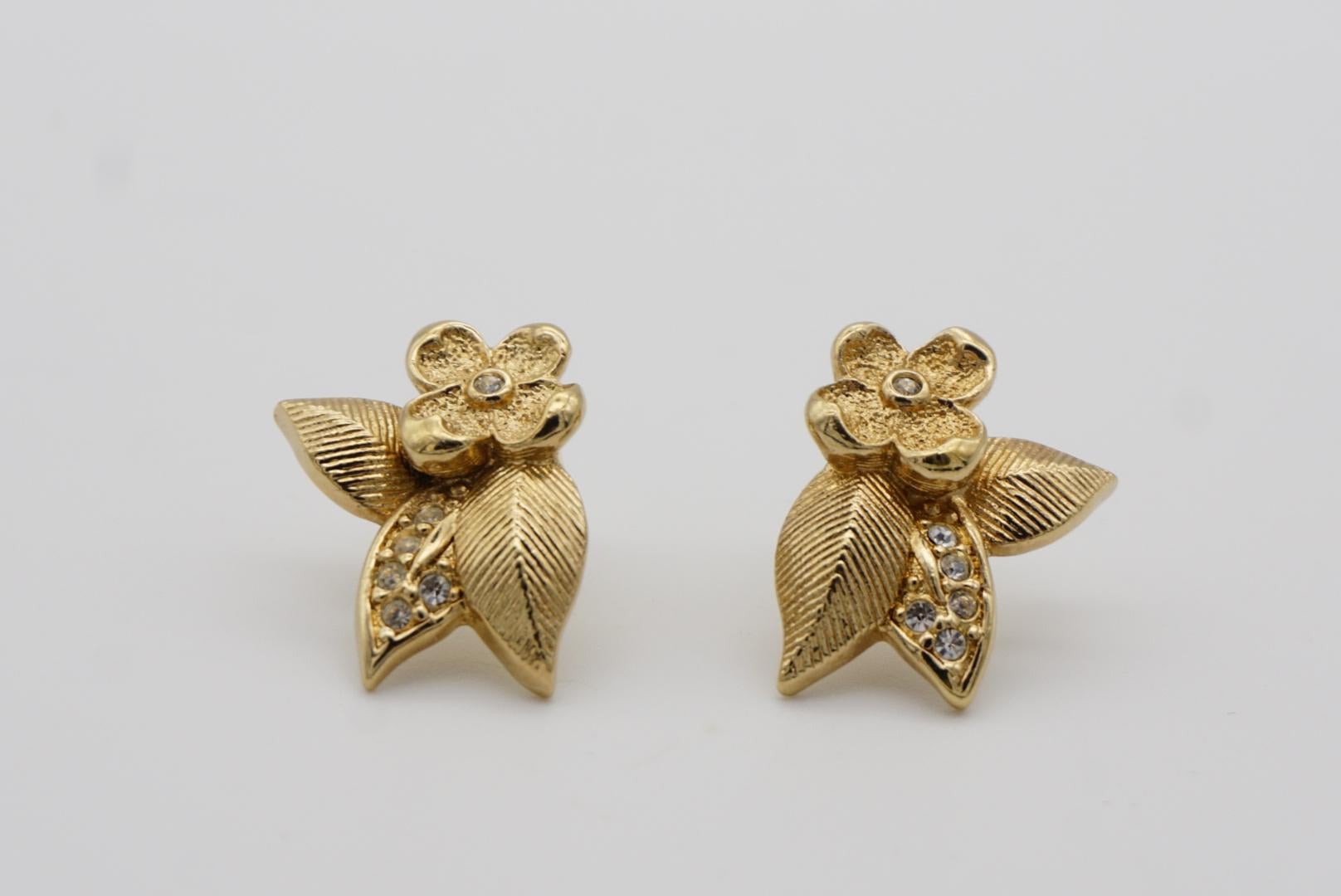 Christian Dior Vintage Cluster Flower Leaf Crystal Elegant Gold Pierced Earrings For Sale 1